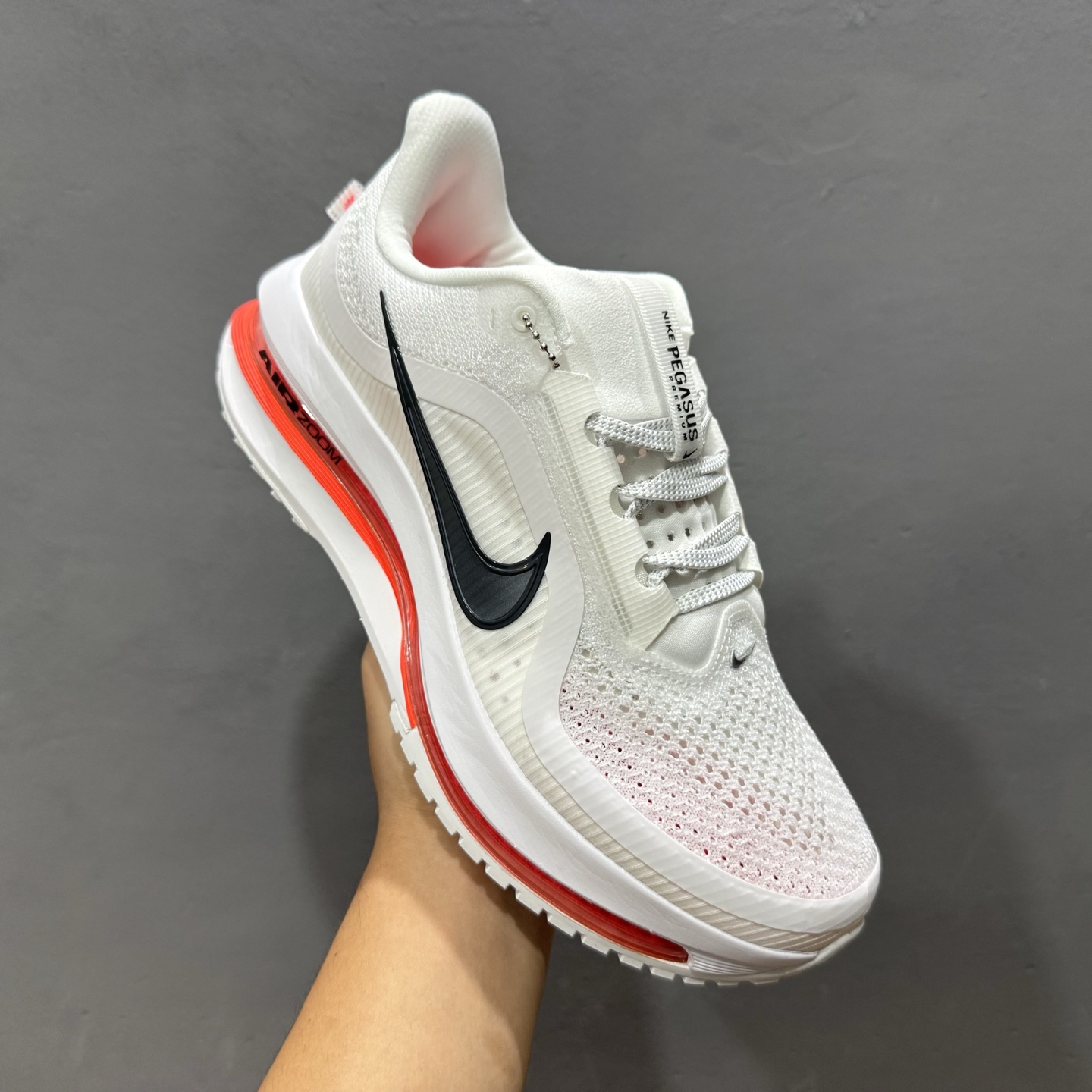Nike Pegasus Premium 白红色 HQ2592-101 Nike Pegasus Premium 白红色 HQ2592-101
