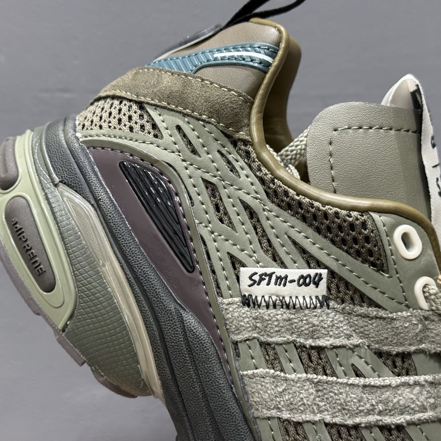 SFTM x AD Originals Adistar Cushion 复古前卫科技休闲运动老爹鞋  JR8045