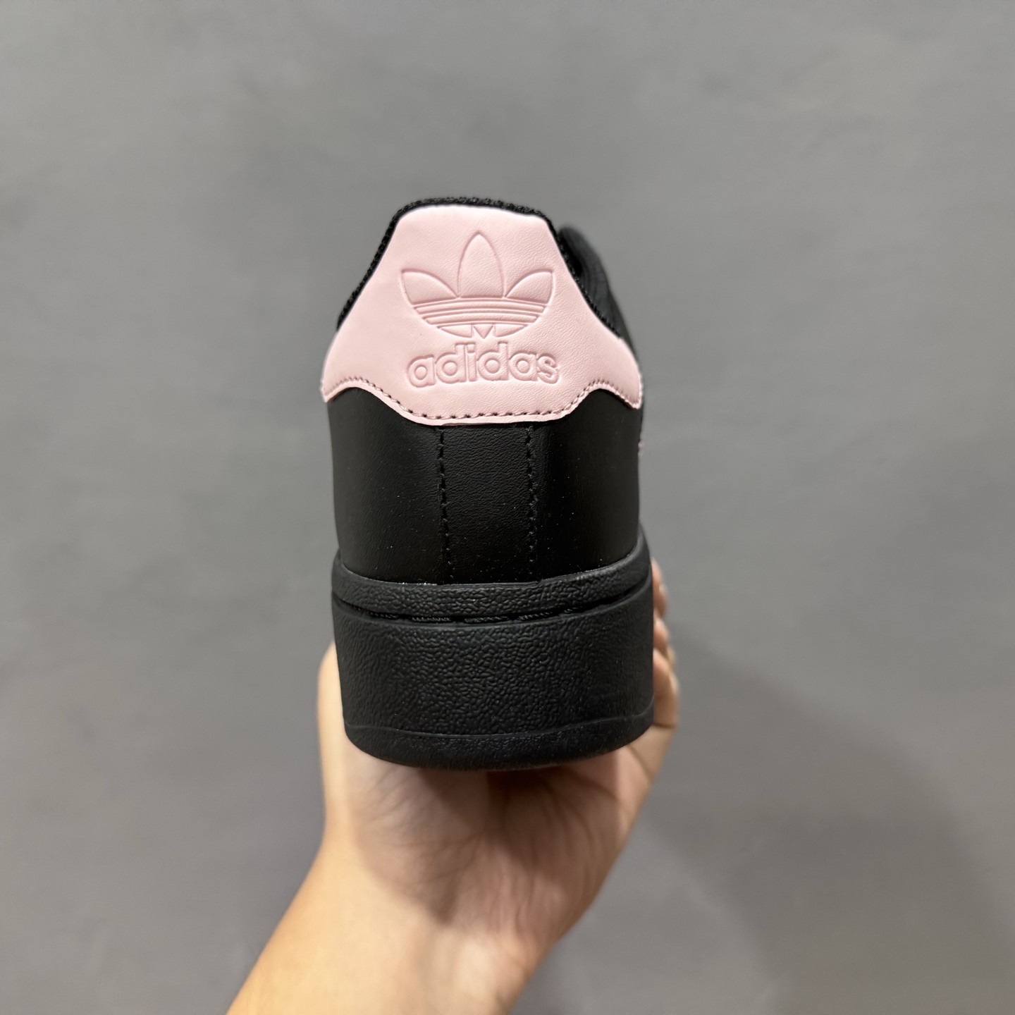 XP版 AD Originals Superstar 经典复古贝壳头厚底板鞋 黑粉 IG9777 XP版 AD Originals Superstar 经典复古贝壳头厚底板鞋 黑粉 IG9777