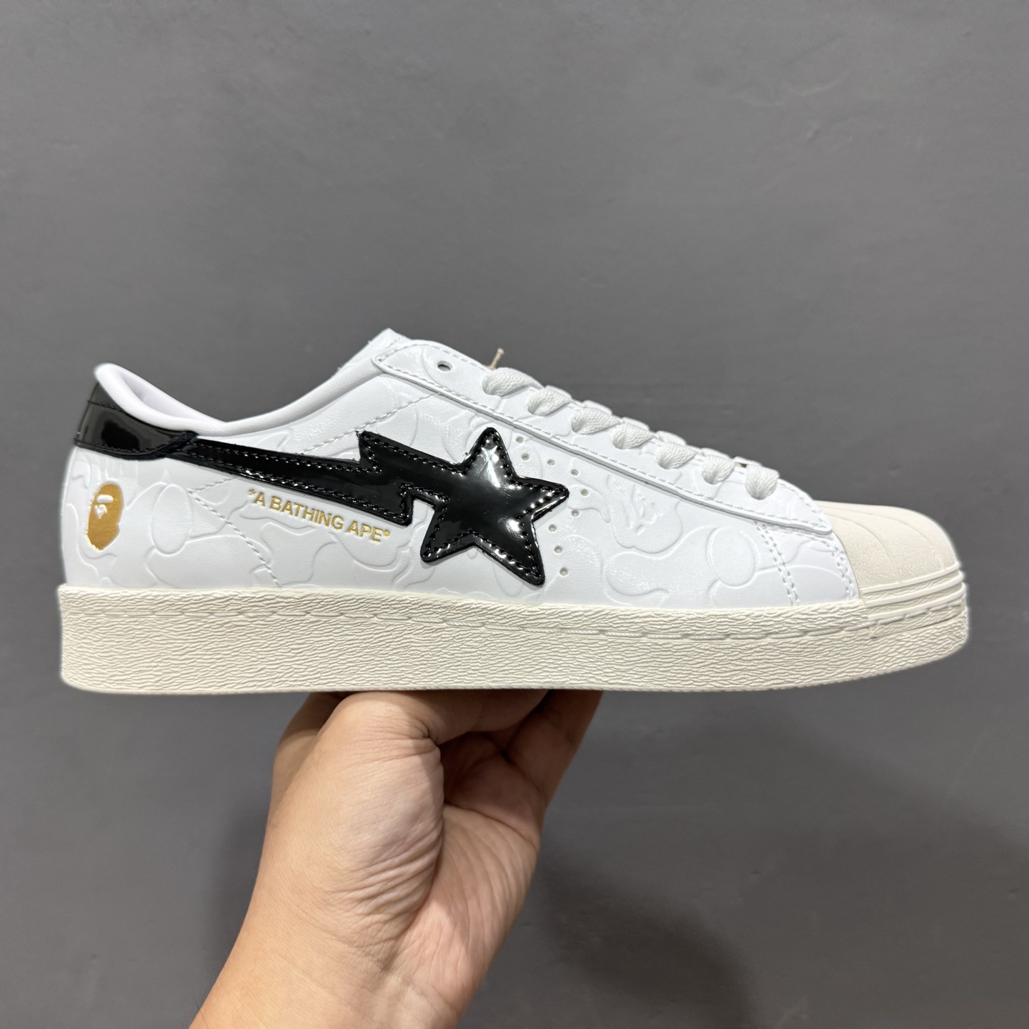 A BATHING APE x adidas originals SUPERSTAR 白色  JR2701