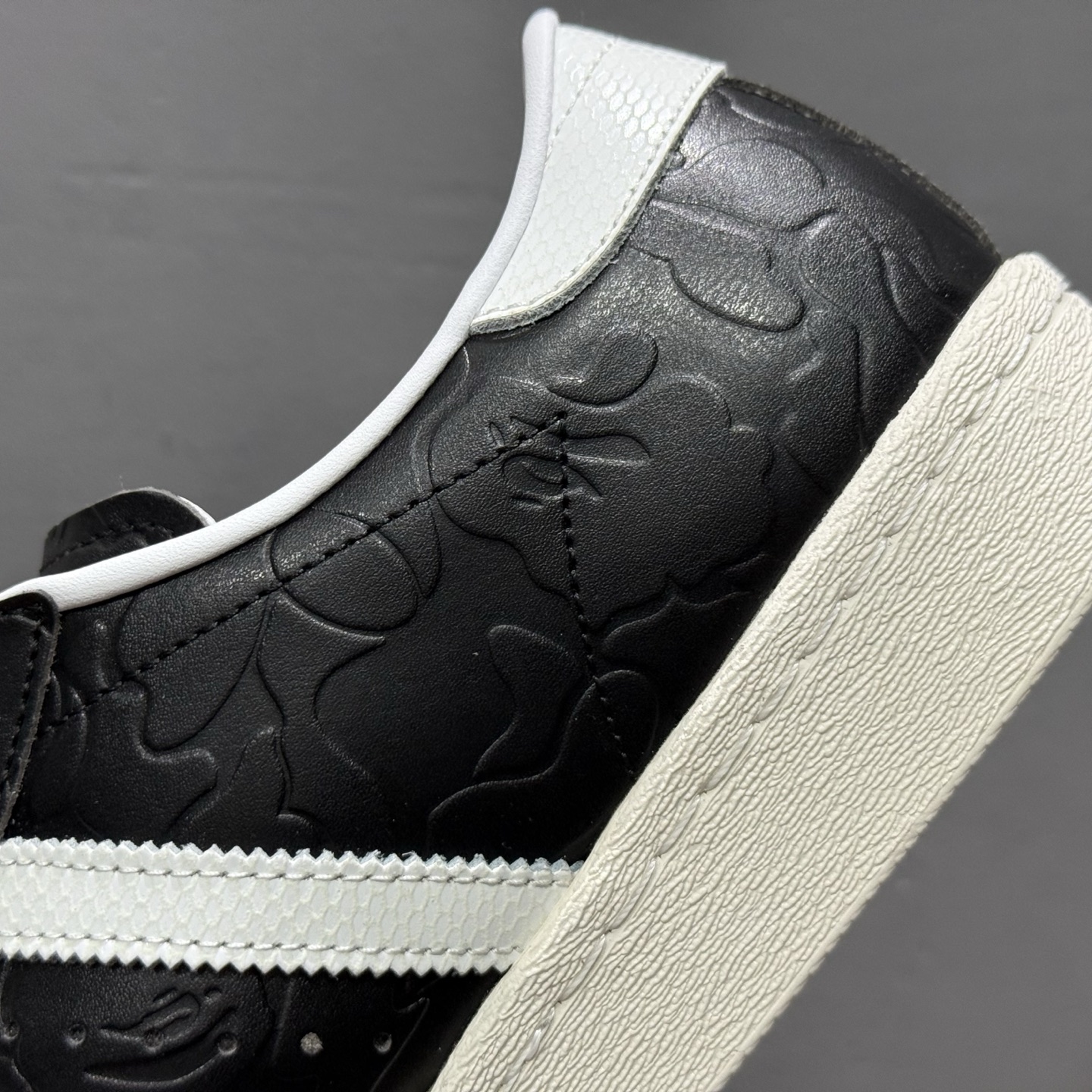 atmos x BAPE x adidas originals SUPERSTAR 白黑色 JQ3666