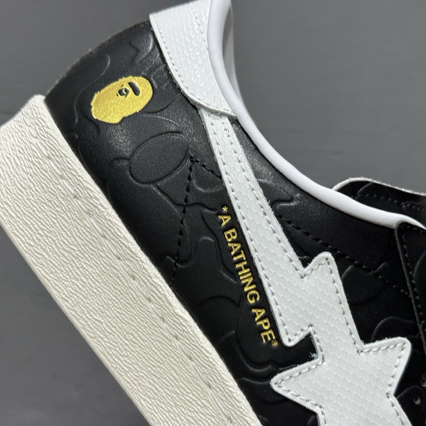 atmos x BAPE x adidas originals SUPERSTAR 白黑色 JQ3666