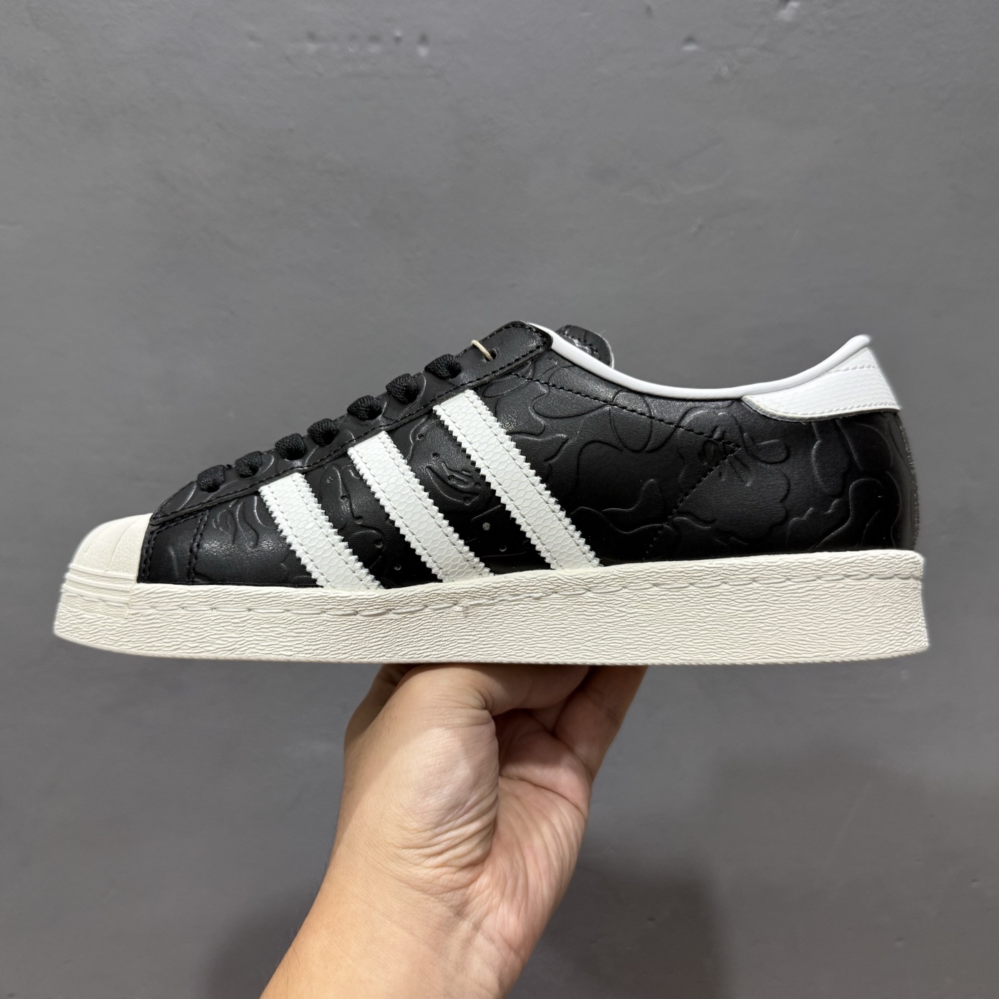 atmos x BAPE x adidas originals SUPERSTAR 白黑色 JQ3666