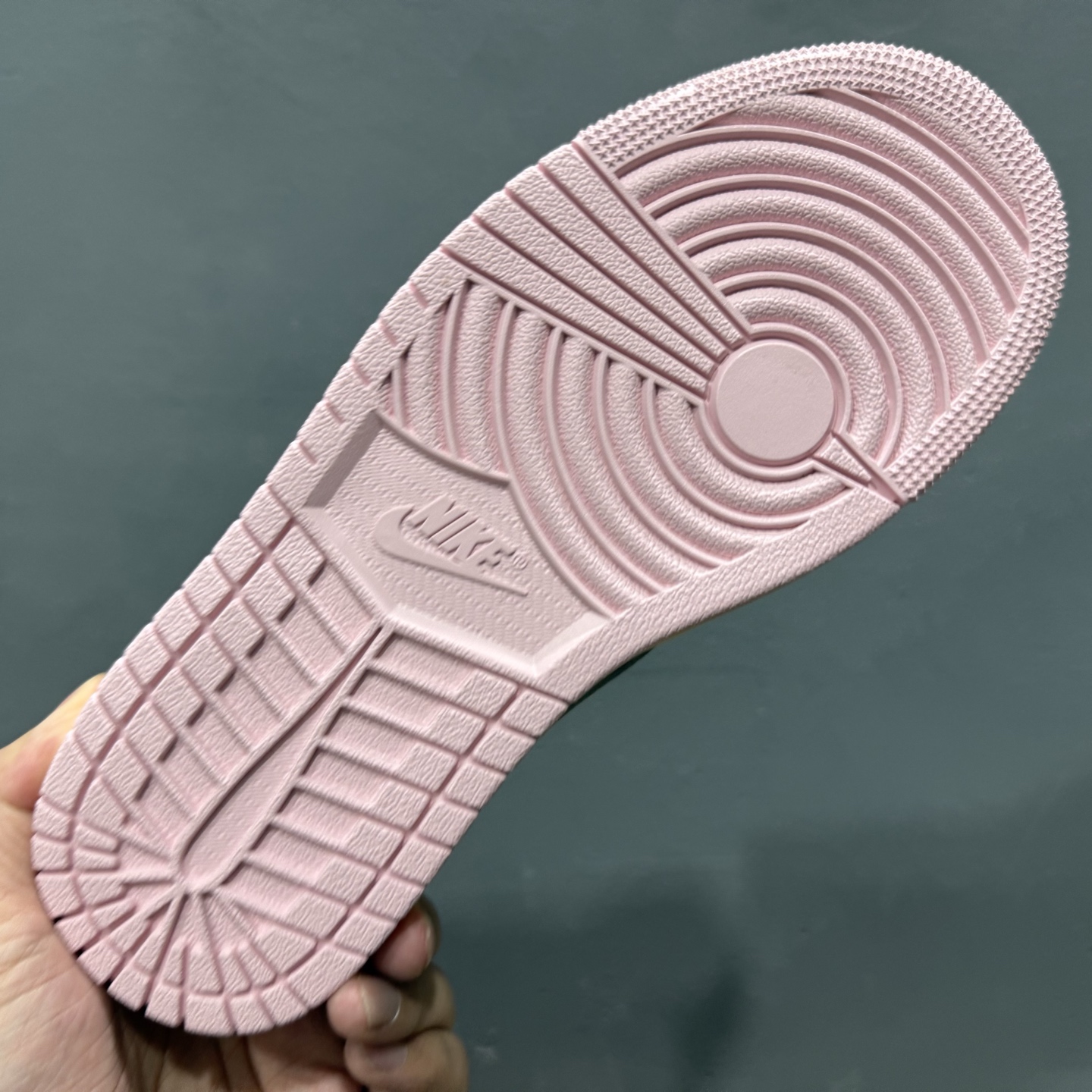 纯原 Travis Scott x Air Jordan AJ1 Low OG SP TS联名9.0 粉白倒钩低帮 AJ1乔丹一代经典低帮文化百搭休闲运动篮球鞋 DM7866-600 纯原 Travis Scott x Air Jordan AJ1 Low OG SP TS联名9.0 粉白倒钩低帮 AJ1乔丹一代经典低帮文化百搭休闲运动篮球鞋 DM7866-600