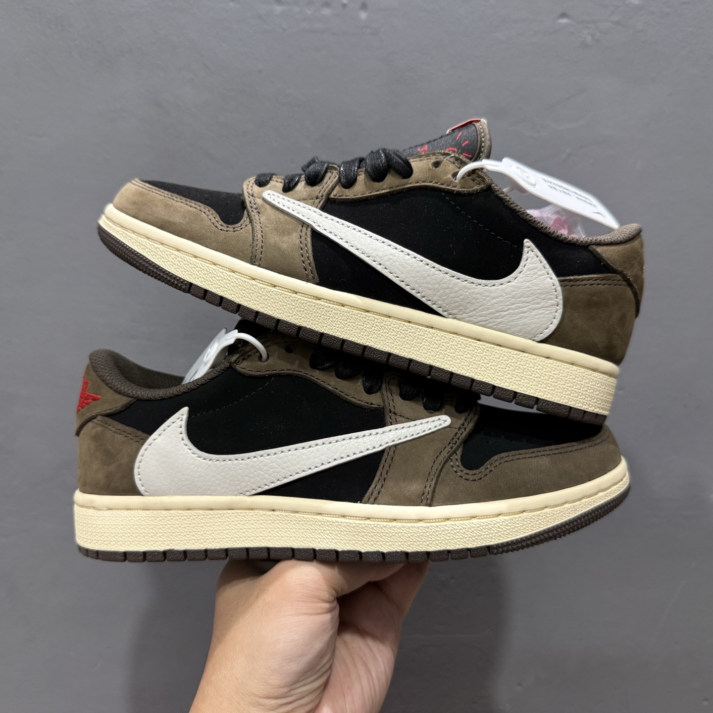 Travis Scott x Air Jordan 1 AJ1乔1 TS 联名倒钩 CQ4277-001 Travis Scott x Air Jordan 1 AJ1乔1 TS 联名倒钩 CQ4277-001
