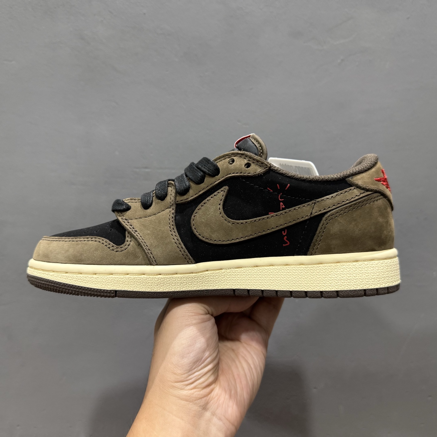 Travis Scott x Air Jordan 1 AJ1乔1 TS 联名倒钩 CQ4277-001 Travis Scott x Air Jordan 1 AJ1乔1 TS 联名倒钩 CQ4277-001