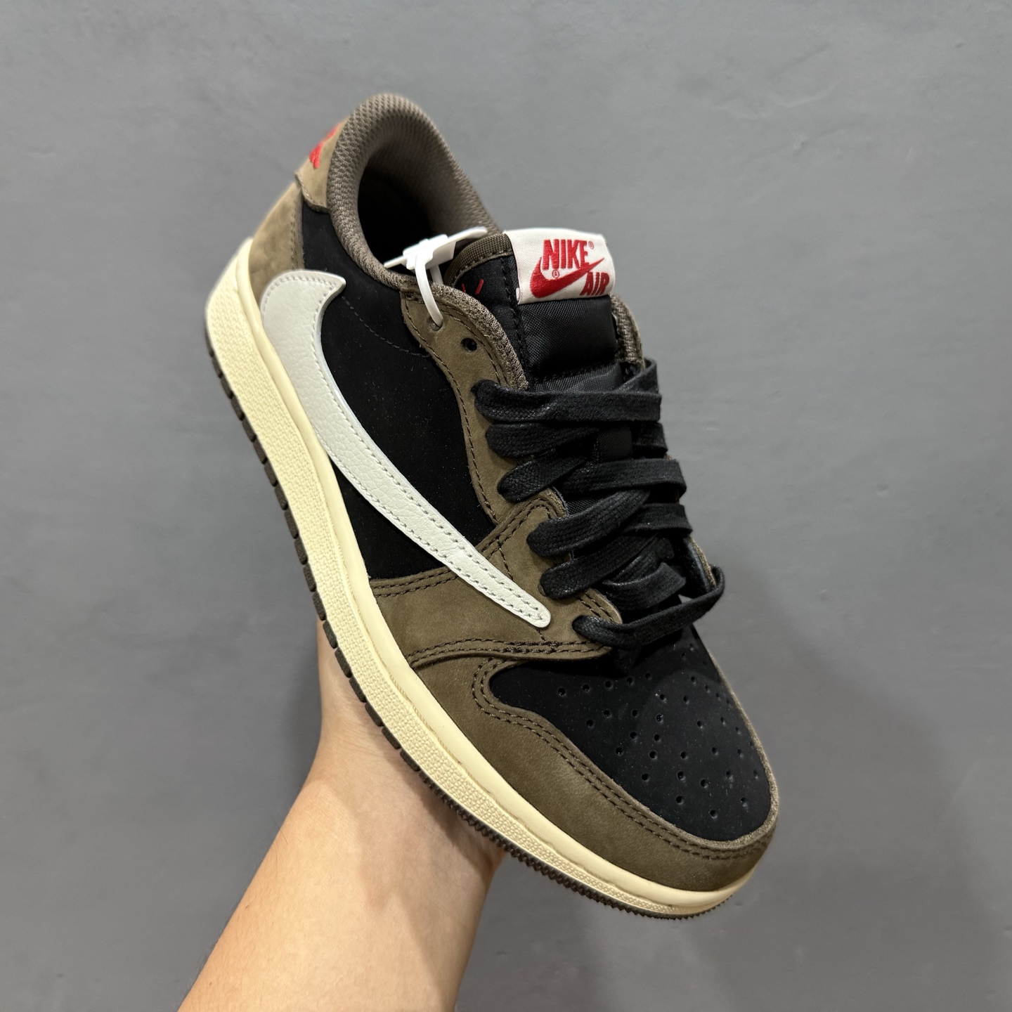Travis Scott x Air Jordan 1 AJ1乔1 TS 联名倒钩 CQ4277-001 Travis Scott x Air Jordan 1 AJ1乔1 TS 联名倒钩 CQ4277-001
