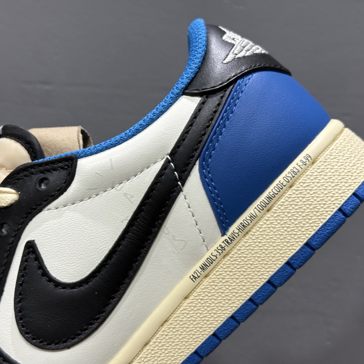 Travis Scott x Fragment Design x Air Jordan 1 Low 乔1AJ1 TS藤原浩闪电三方联名倒钩低帮文化篮球鞋 DM7866-140