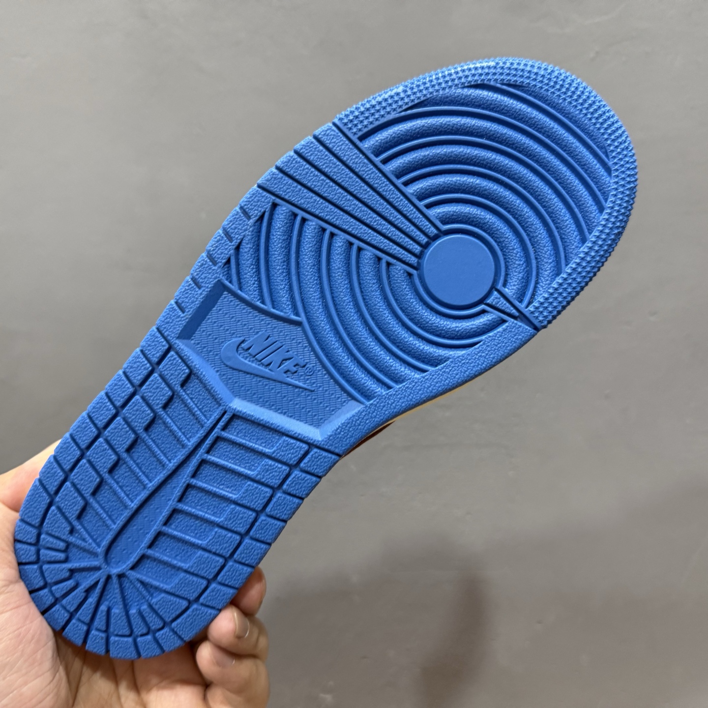 Travis Scott x Fragment Design x Air Jordan 1 Low 乔1AJ1 TS藤原浩闪电三方联名倒钩低帮文化篮球鞋 DM7866-104 Travis Scott x Fragment Design x Air Jordan 1 Low 乔1AJ1 TS藤原浩闪电三方联名倒钩低帮文化篮球鞋 DM7866-104