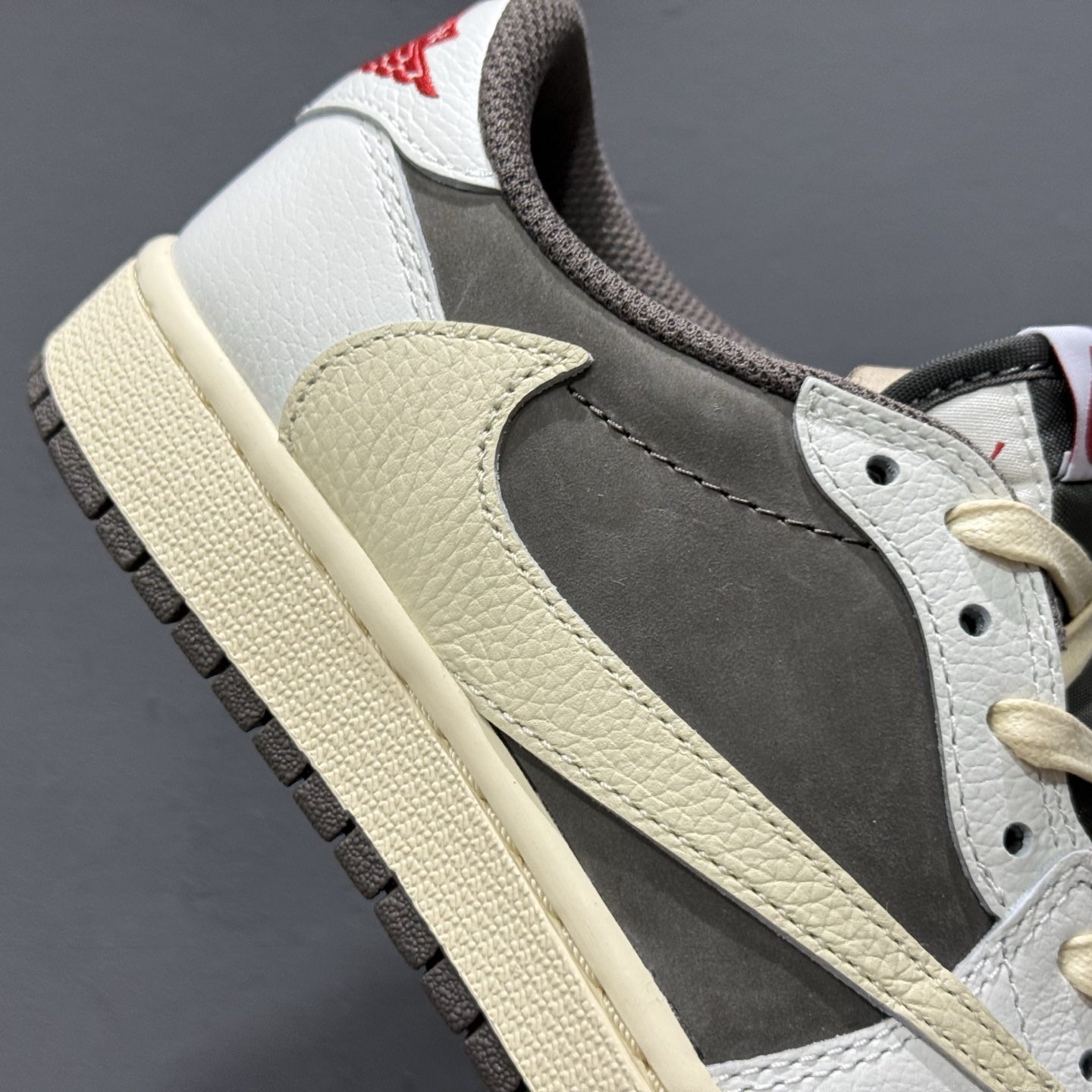 Travis Scott x Fragment Design x Air Jordan 1 Low 乔1AJ1 TS藤原浩闪电三方联名倒钩低帮文化篮球鞋 DM7866-162 Travis Scott x Fragment Design x Air Jordan 1 Low 乔1AJ1 TS藤原浩闪电三方联名倒钩低帮文化篮球鞋 DM7866-162