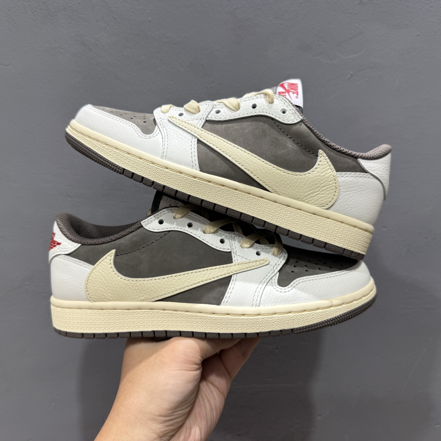 Travis Scott x Fragment Design x Air Jordan 1 Low 乔1AJ1 TS藤原浩闪电三方联名倒钩低帮文化篮球鞋 DM7866-162 Travis Scott x Fragment Design x Air Jordan 1 Low 乔1AJ1 TS藤原浩闪电三方联名倒钩低帮文化篮球鞋 DM7866-162