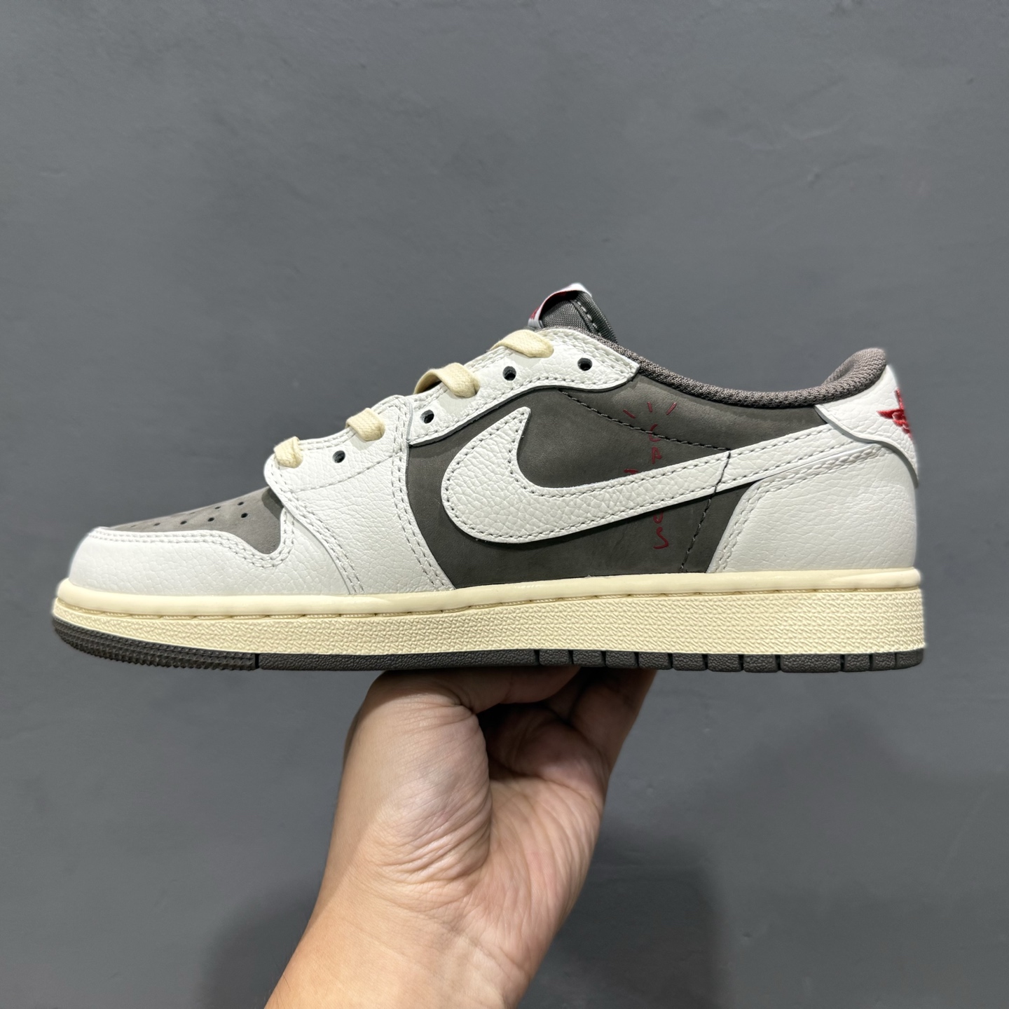 Travis Scott x Fragment Design x Air Jordan 1 Low 乔1AJ1 TS藤原浩闪电三方联名倒钩低帮文化篮球鞋 DM7866-162 Travis Scott x Fragment Design x Air Jordan 1 Low 乔1AJ1 TS藤原浩闪电三方联名倒钩低帮文化篮球鞋 DM7866-162