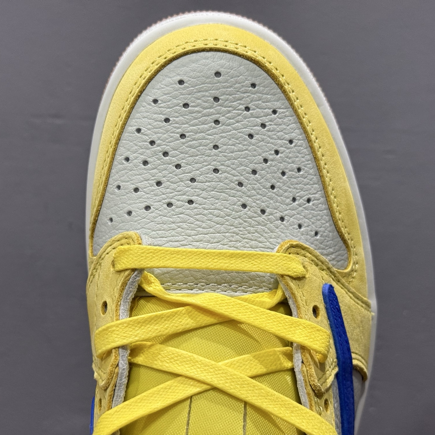 Travis Scott x Air Jordan 1 AJ1乔1 TS 联名倒钩 DZ4137-700 黄蓝倒钩