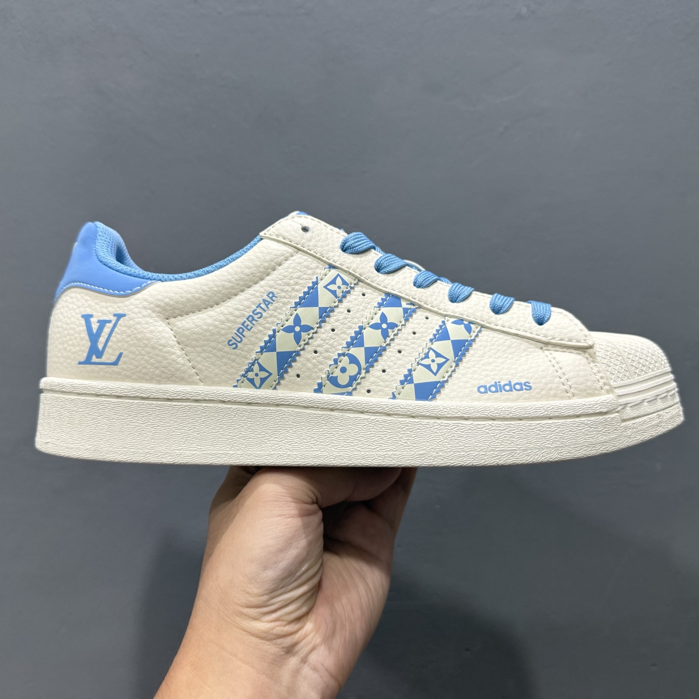 Adidas Originals Superstar 联名款 经典贝壳头 XG0006