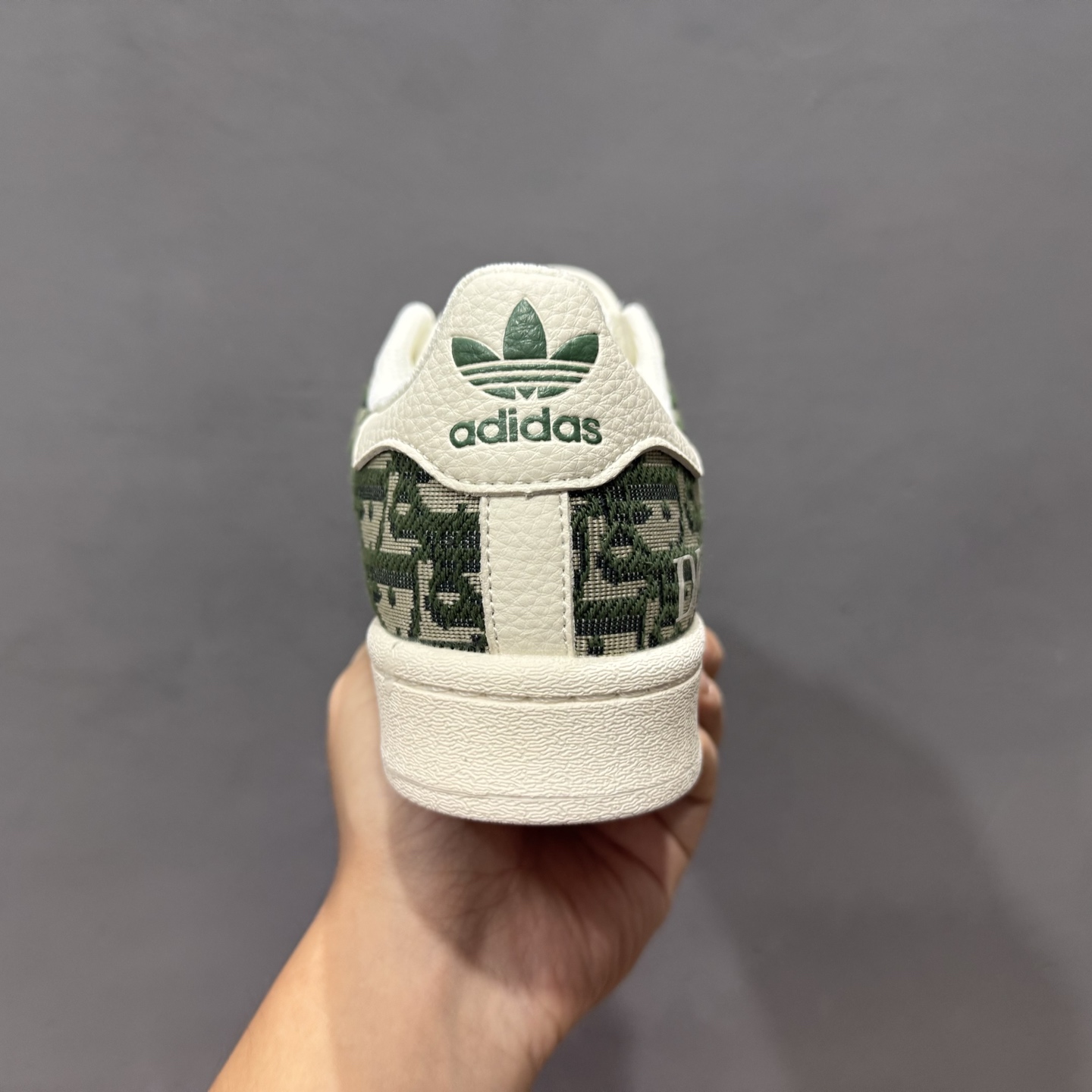 C版 Adidas Originals Superstar 联名款 经典贝壳头 JY8914