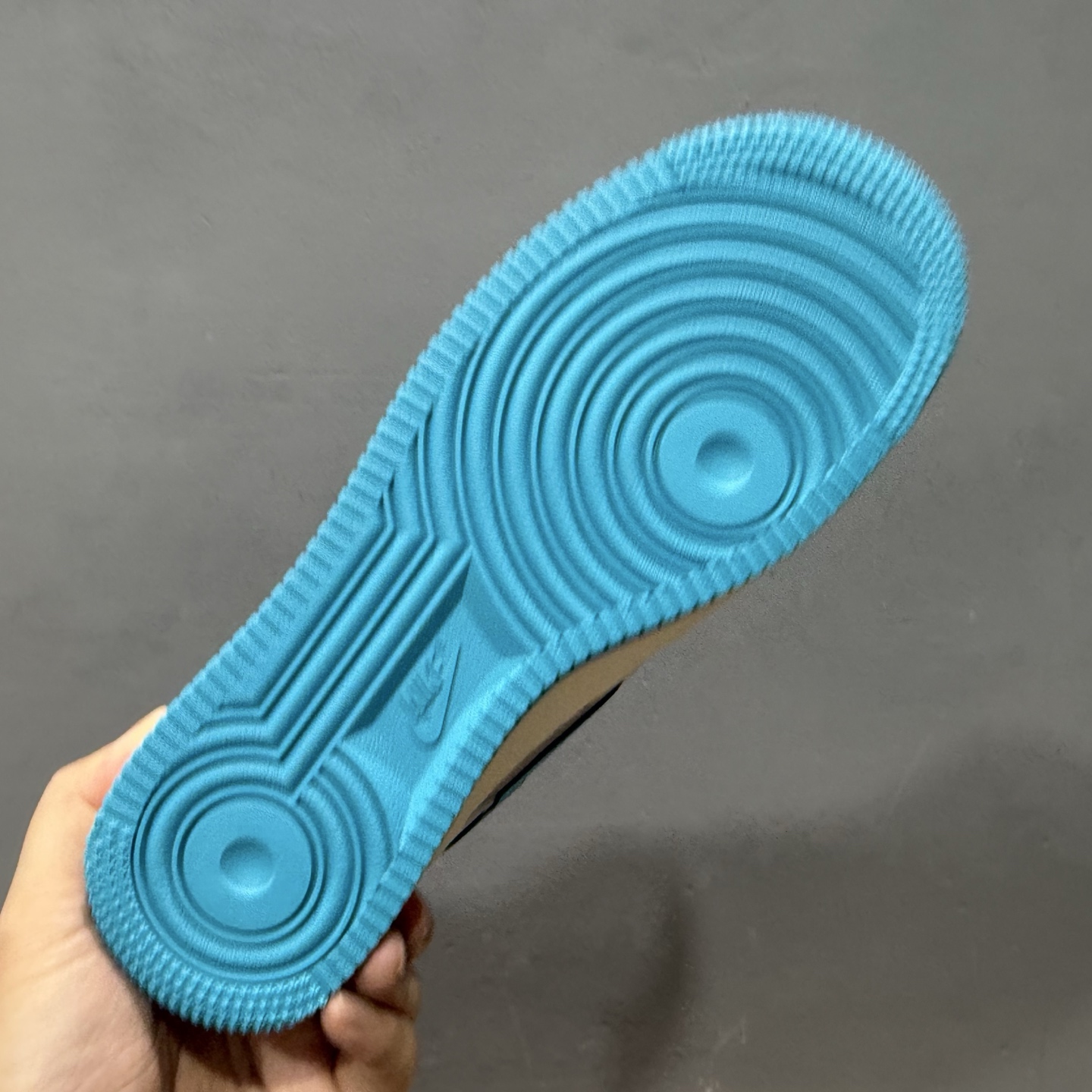 Nike Air Force 1'07 Low LV联名 灰蓝底 空军一号低帮休闲板鞋 JJ2508-704 Nike Air Force 1'07 Low LV联名 灰蓝底 空军一号低帮休闲板鞋 JJ2508-704