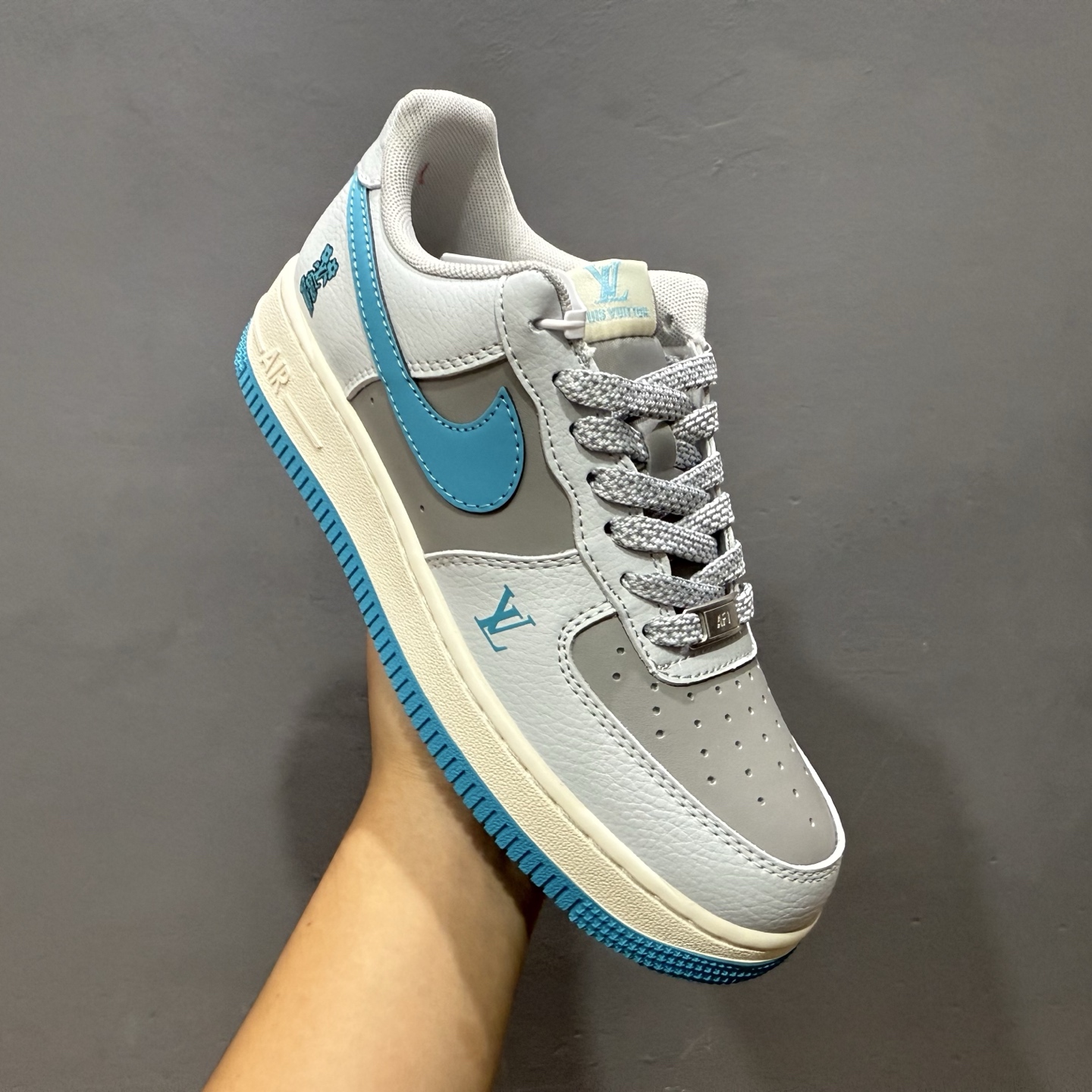 Nike Air Force 1'07 Low LV联名 灰蓝底 空军一号低帮休闲板鞋 JJ2508-704 Nike Air Force 1'07 Low LV联名 灰蓝底 空军一号低帮休闲板鞋 JJ2508-704