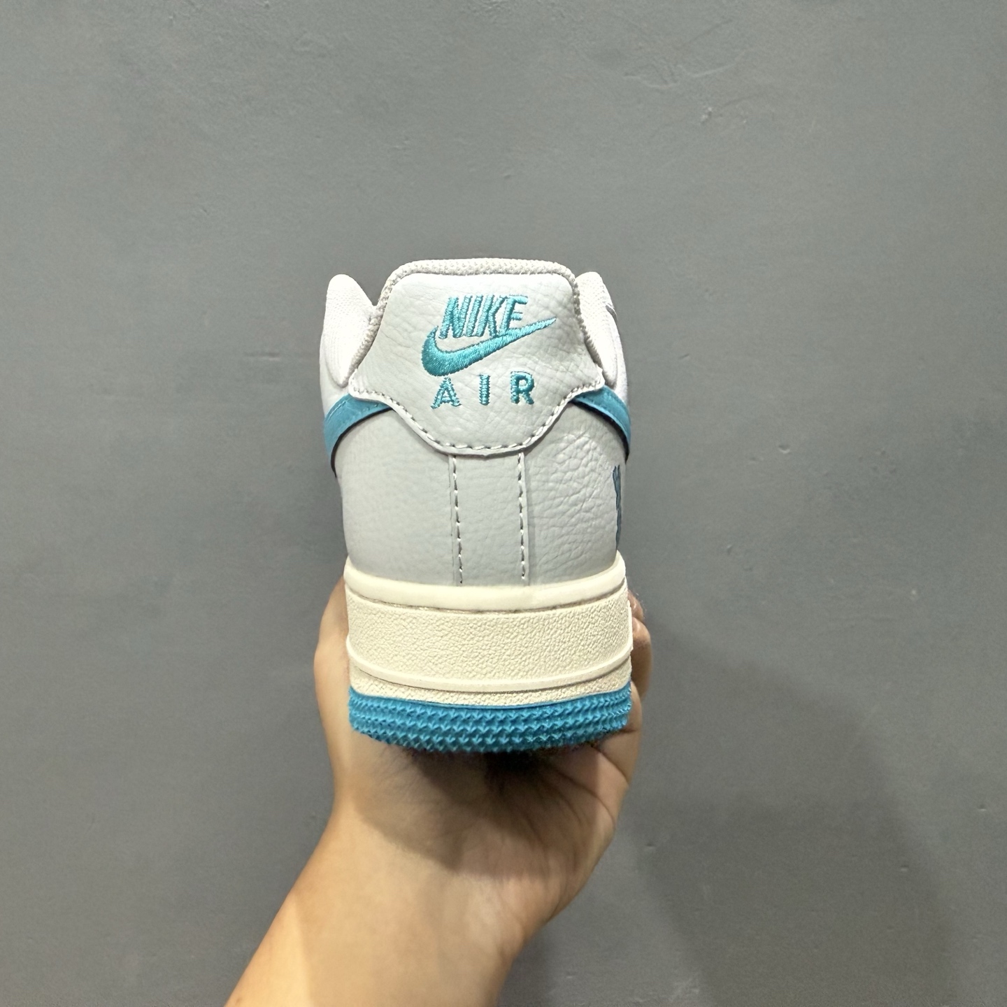 Nike Air Force 1'07 Low LV联名 灰蓝底 空军一号低帮休闲板鞋 JJ2508-704 Nike Air Force 1'07 Low LV联名 灰蓝底 空军一号低帮休闲板鞋 JJ2508-704