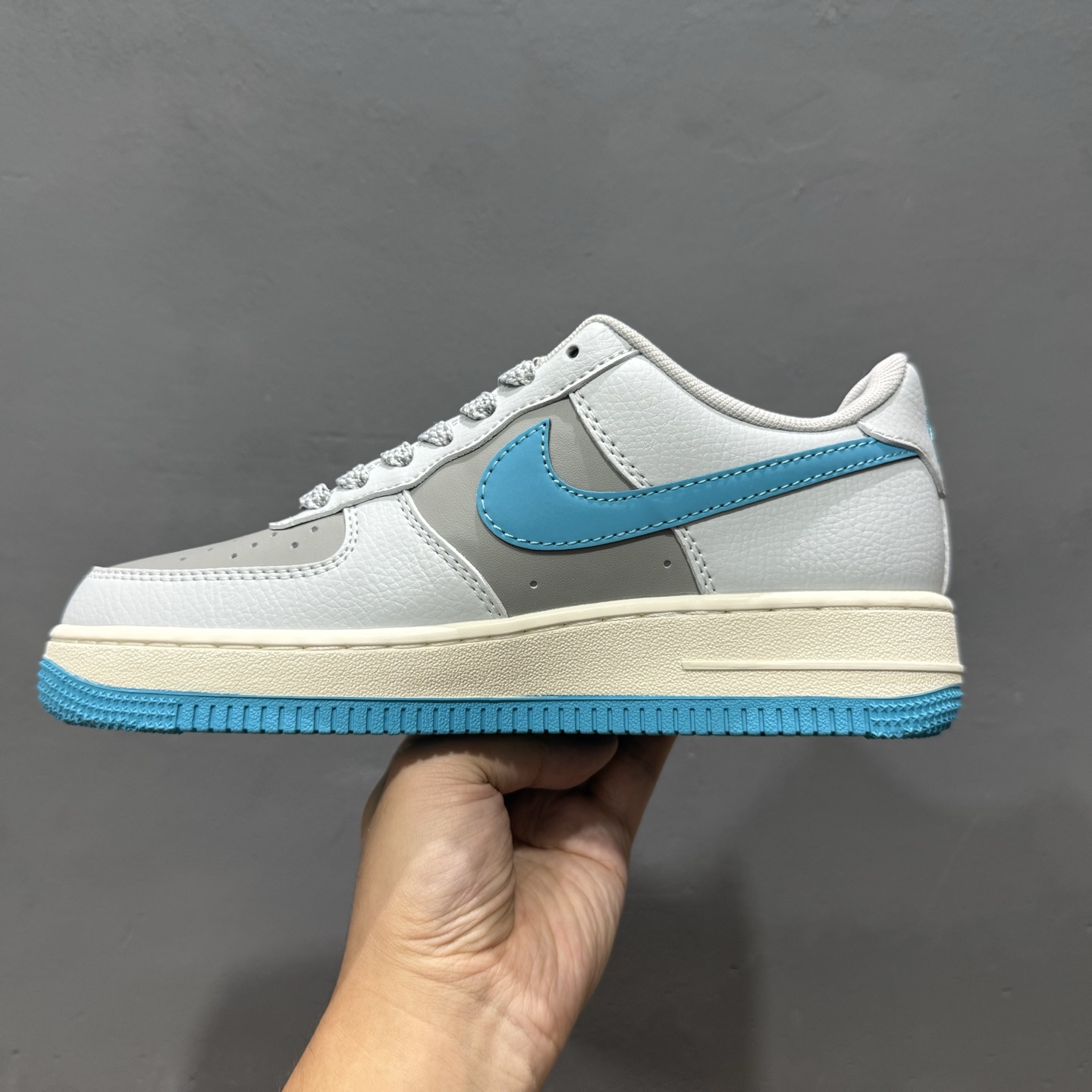 Nike Air Force 1'07 Low LV联名 灰蓝底 空军一号低帮休闲板鞋 JJ2508-704 Nike Air Force 1'07 Low LV联名 灰蓝底 空军一号低帮休闲板鞋 JJ2508-704
