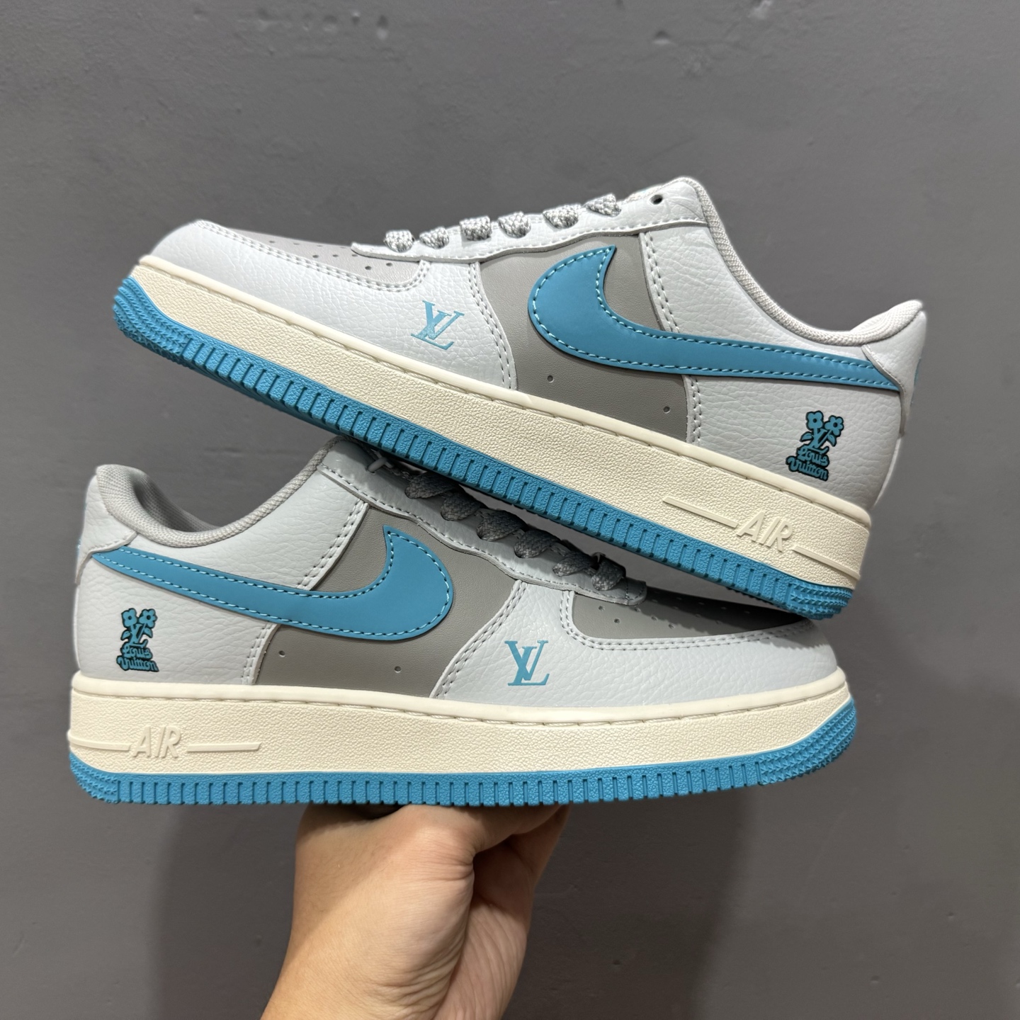 Nike Air Force 1'07 Low LV联名 灰蓝底 空军一号低帮休闲板鞋 JJ2508-704 Nike Air Force 1'07 Low LV联名 灰蓝底 空军一号低帮休闲板鞋 JJ2508-704