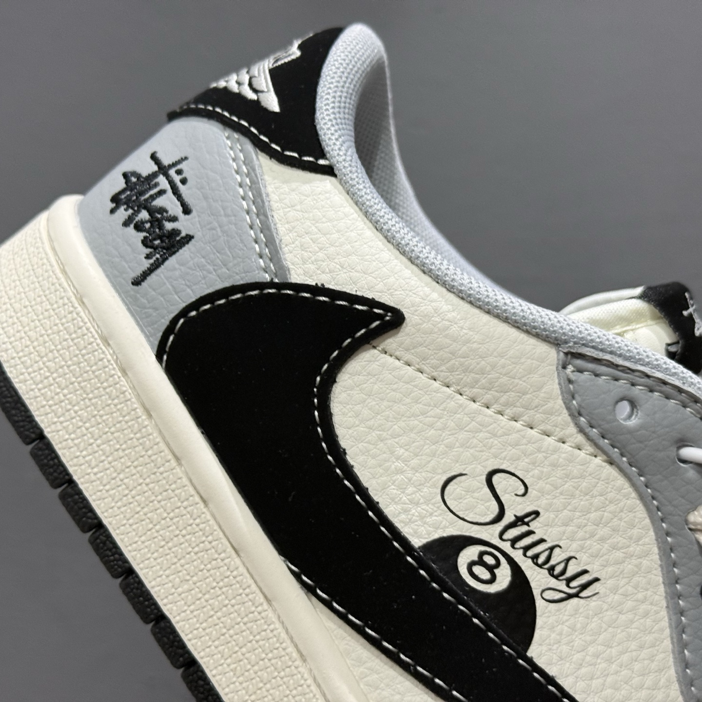 Travis Scott x Fragment Design x Air Jordan 1 Low OG SP AJ1 乔1斯图西 联名 低帮文化休闲板鞋  XS7089-601