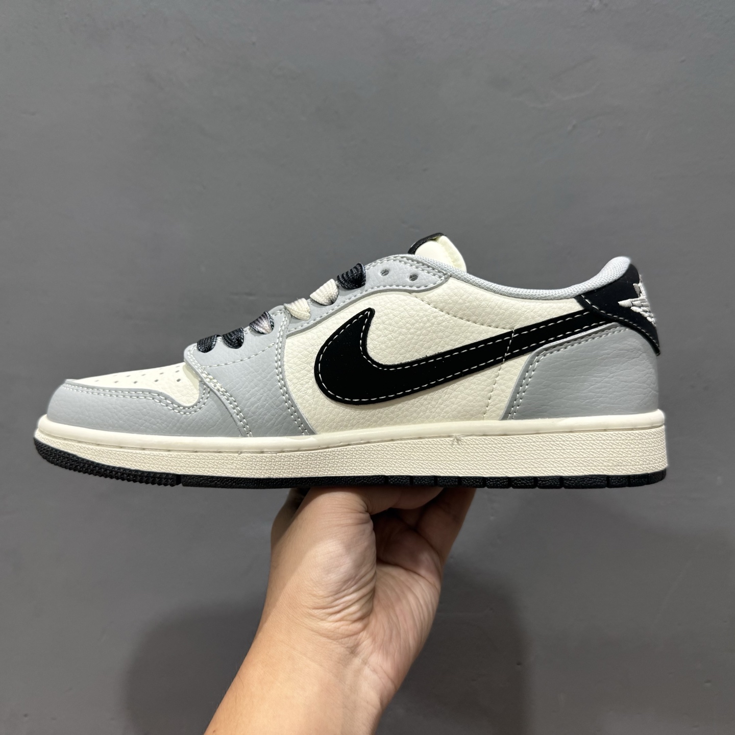 Travis Scott x Fragment Design x Air Jordan 1 Low OG SP AJ1 乔1斯图西 联名 低帮文化休闲板鞋  XS7089-601
