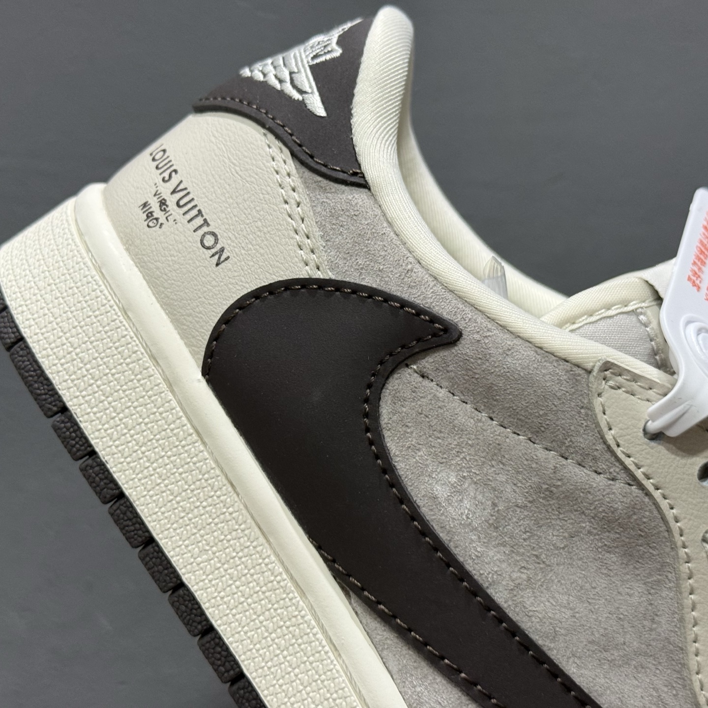 XC版Fragment x TS x Air Jordan 1 Low x LV 三方联名倒钩低帮 白灰棕  LX1988-100