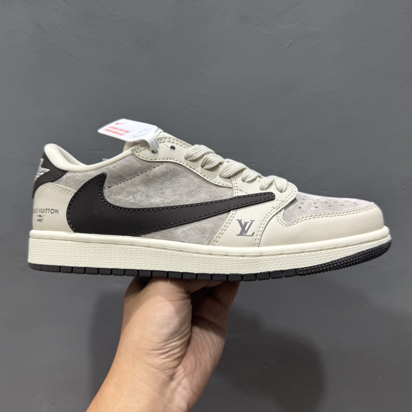 XC版Fragment x TS x Air Jordan 1 Low x LV 三方联名倒钩低帮 白灰棕  LX1988-100