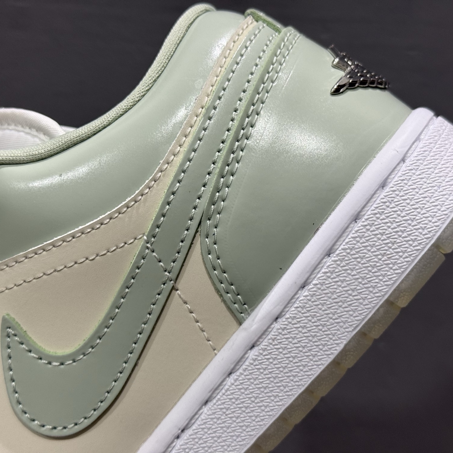 过验版本 Air Jordan 1 Low AJ1 乔1琥珀绿 低帮文化休闲板鞋 HF4078-100