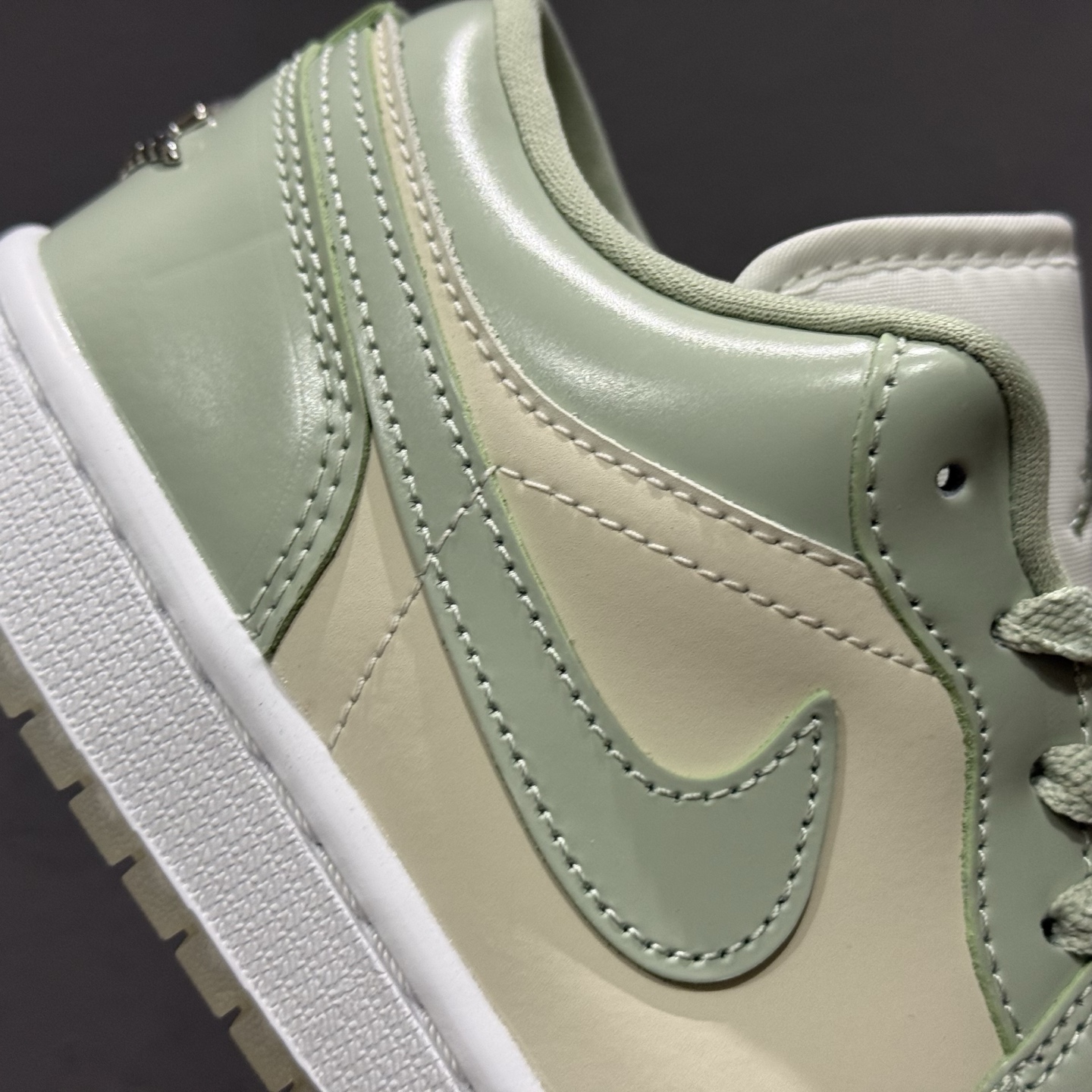 过验版本 Air Jordan 1 Low AJ1 乔1琥珀绿 低帮文化休闲板鞋 HF4078-100