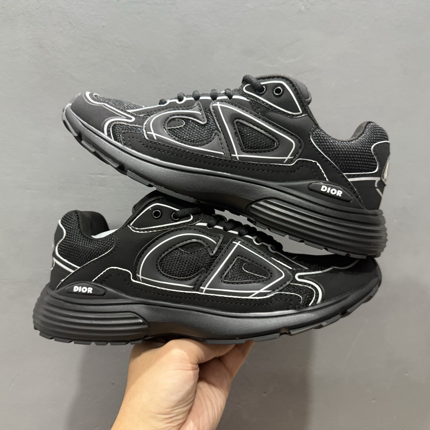 Dior 迪奥 B30 CD鞋 市售顶级版本 外贸热销款 黑网色眼织物白和色科技料面精心制作