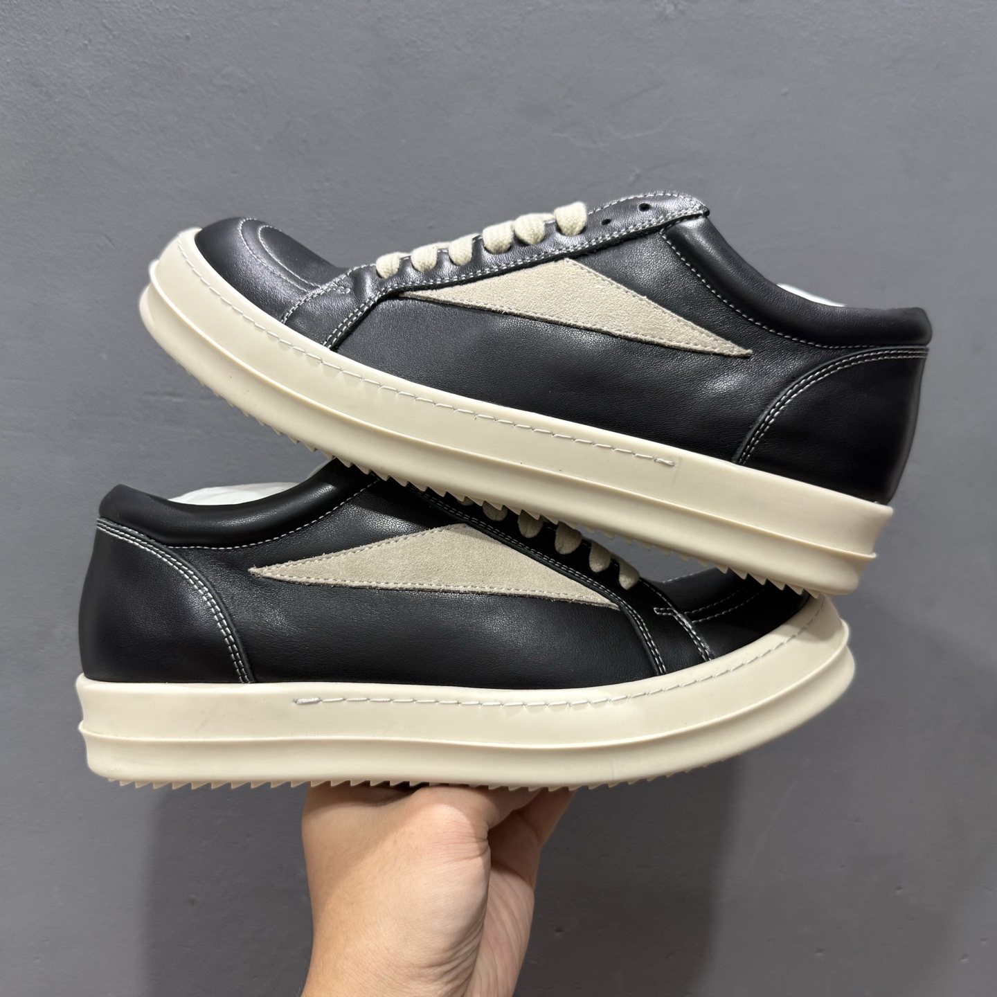 Rick Owens RO Mega 瑞克·欧文斯 Rickowens “黑色马毛侵权” Rick Owens RO Mega 瑞克·欧文斯 Rickowens “黑色马毛侵权”