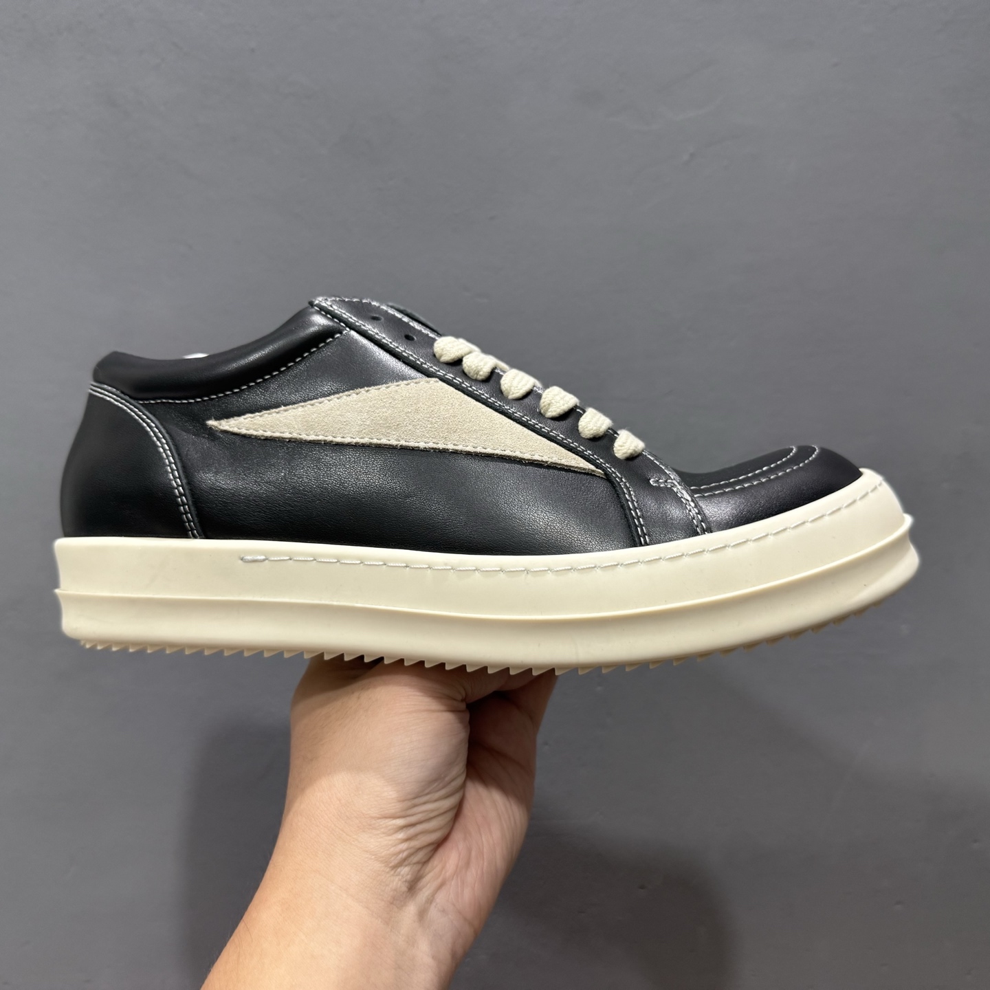 Rick Owens RO Mega 瑞克·欧文斯 Rickowens “黑色马毛侵权” Rick Owens RO Mega 瑞克·欧文斯 Rickowens “黑色马毛侵权”