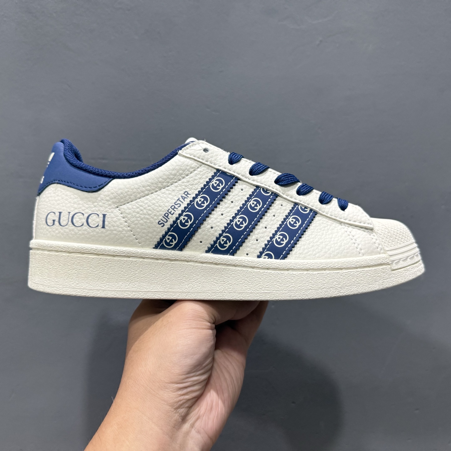 Adidas Originals Superstar 联名款 经典贝壳头 AD8012