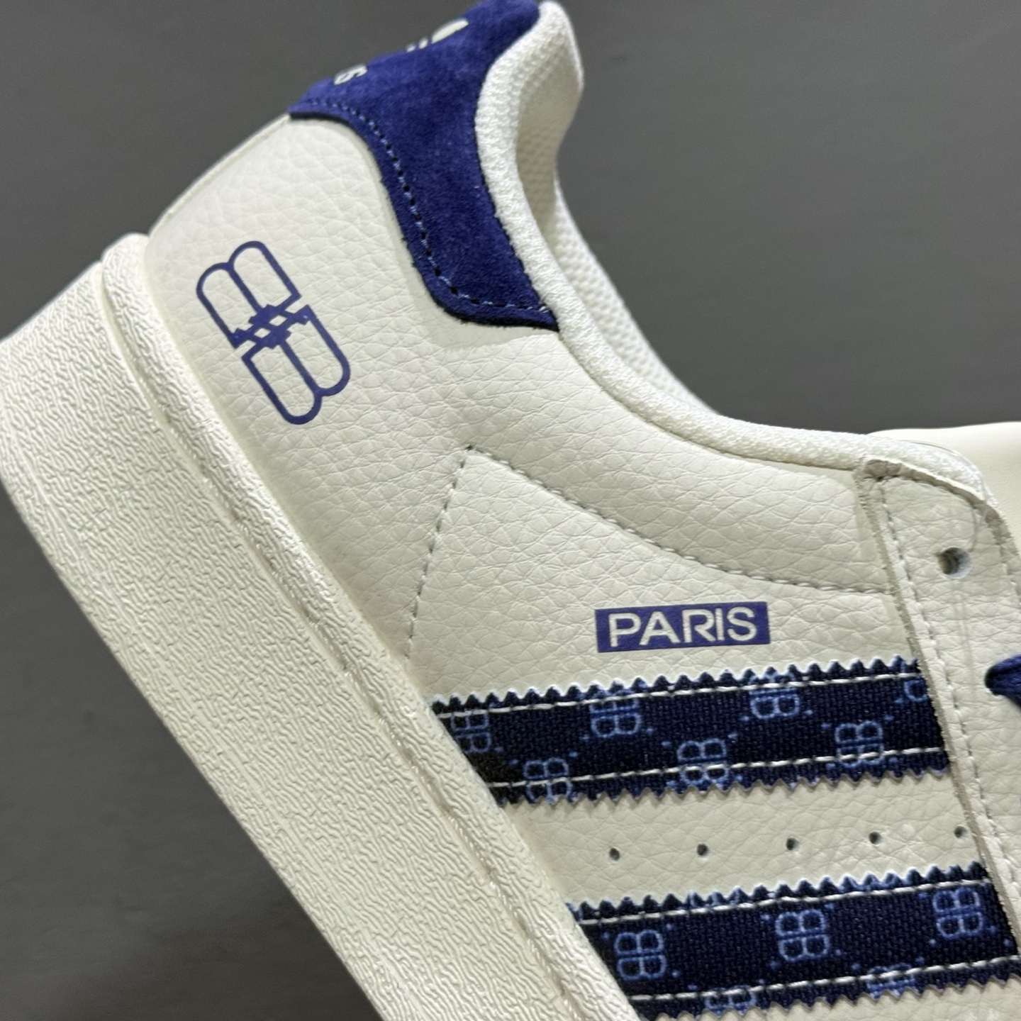 Adidas Originals Superstar 联名款 经典贝壳头 XS0010 Adidas Originals Superstar 联名款 经典贝壳头 XS0010