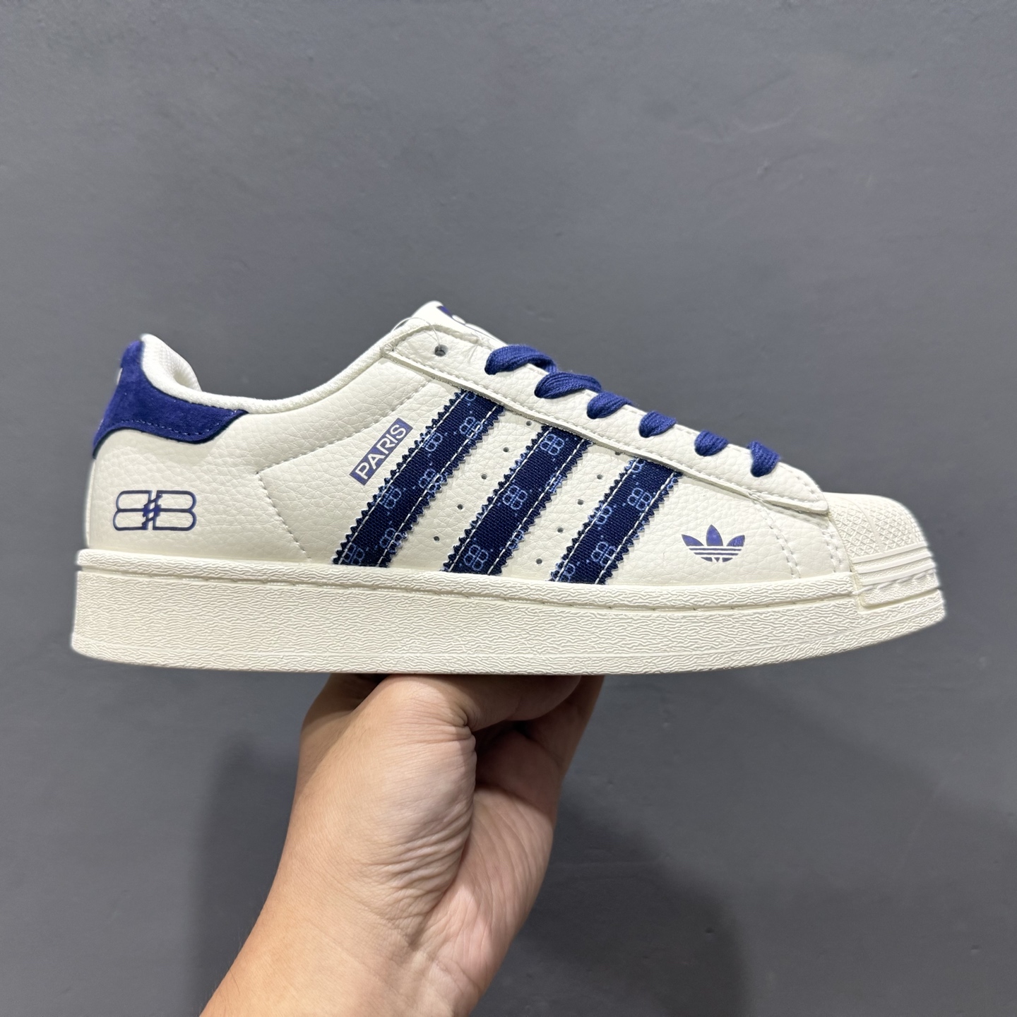 Adidas Originals Superstar 联名款 经典贝壳头 XS0010 Adidas Originals Superstar 联名款 经典贝壳头 XS0010