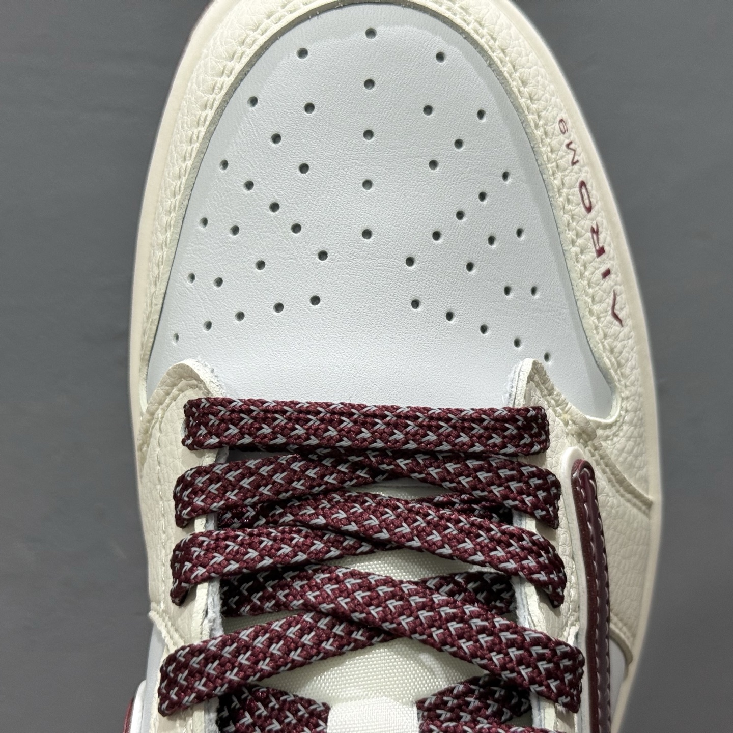 Airo x Air Jordan 1 Low 问界 M9 金瑞红  FC1688-239