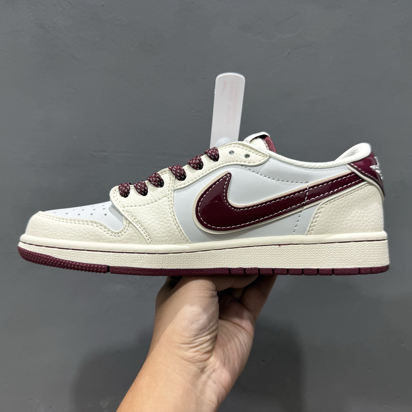 Airo x Air Jordan 1 Low 问界 M9 金瑞红  FC1688-239