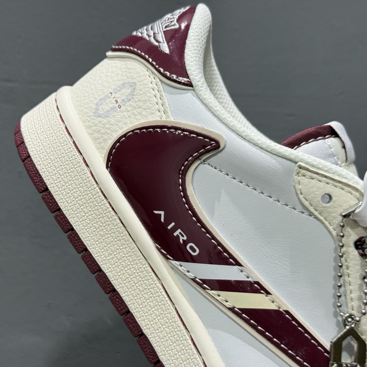 Airo x Air Jordan 1 Low 问界 M9 金瑞红  FC1688-239