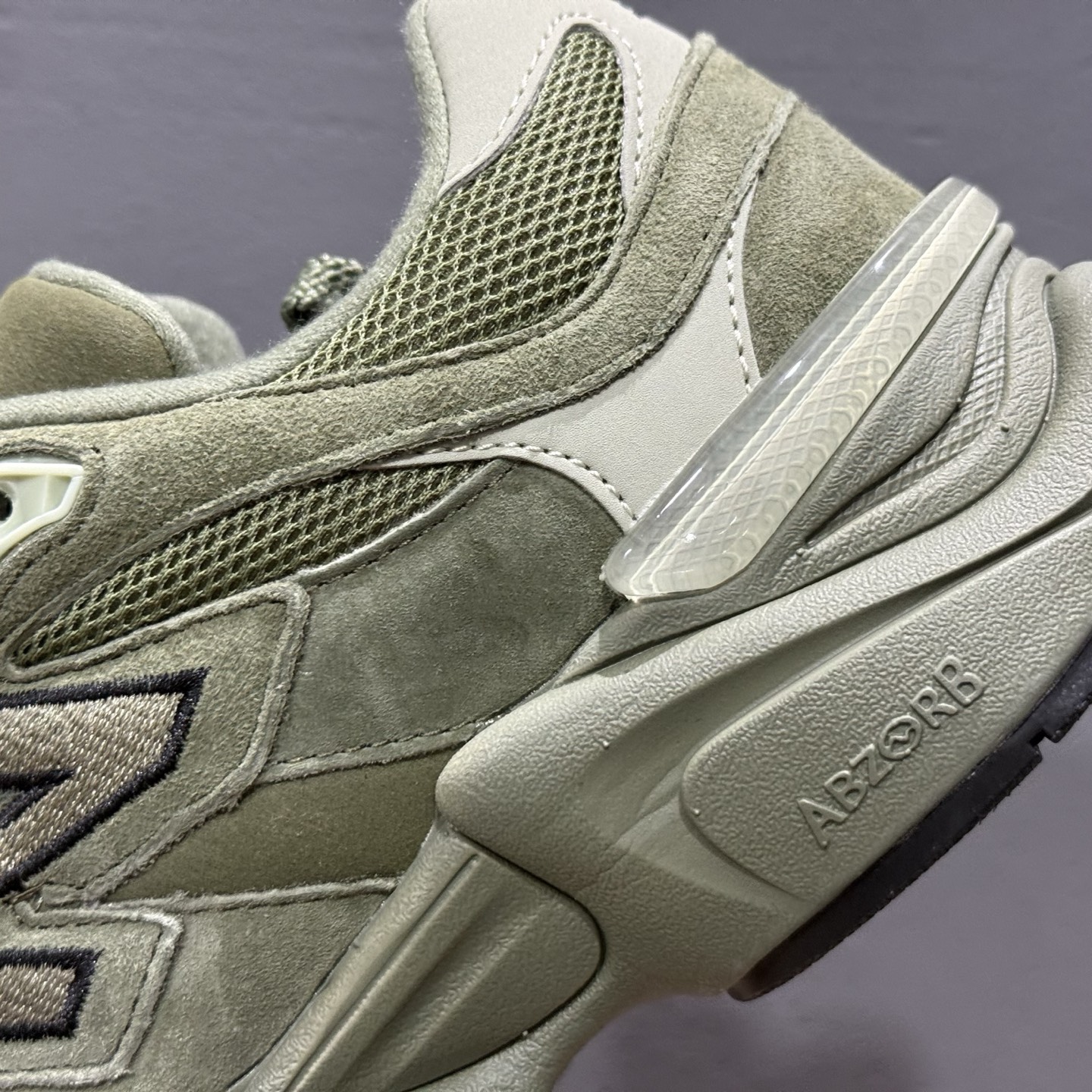 NB9060 麂皮橄榄绿 U9060ZGD