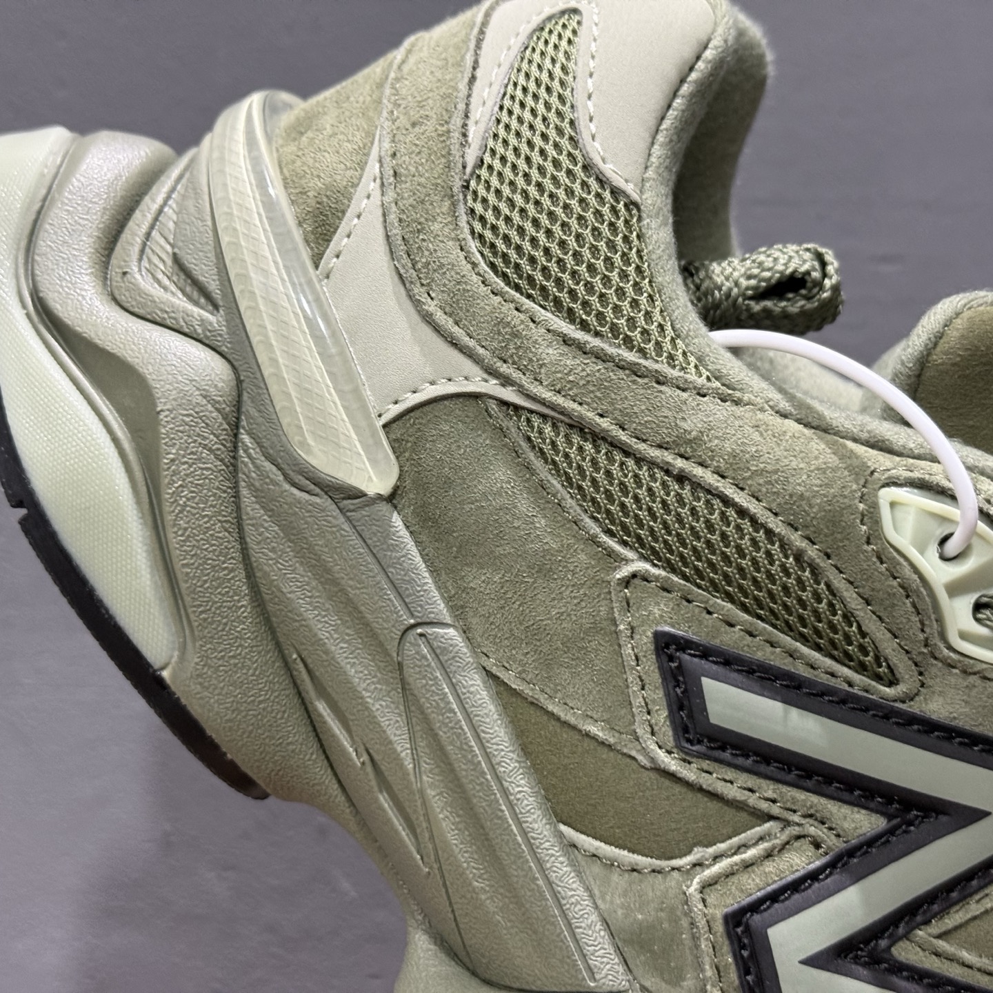 NB9060 麂皮橄榄绿 U9060ZGD