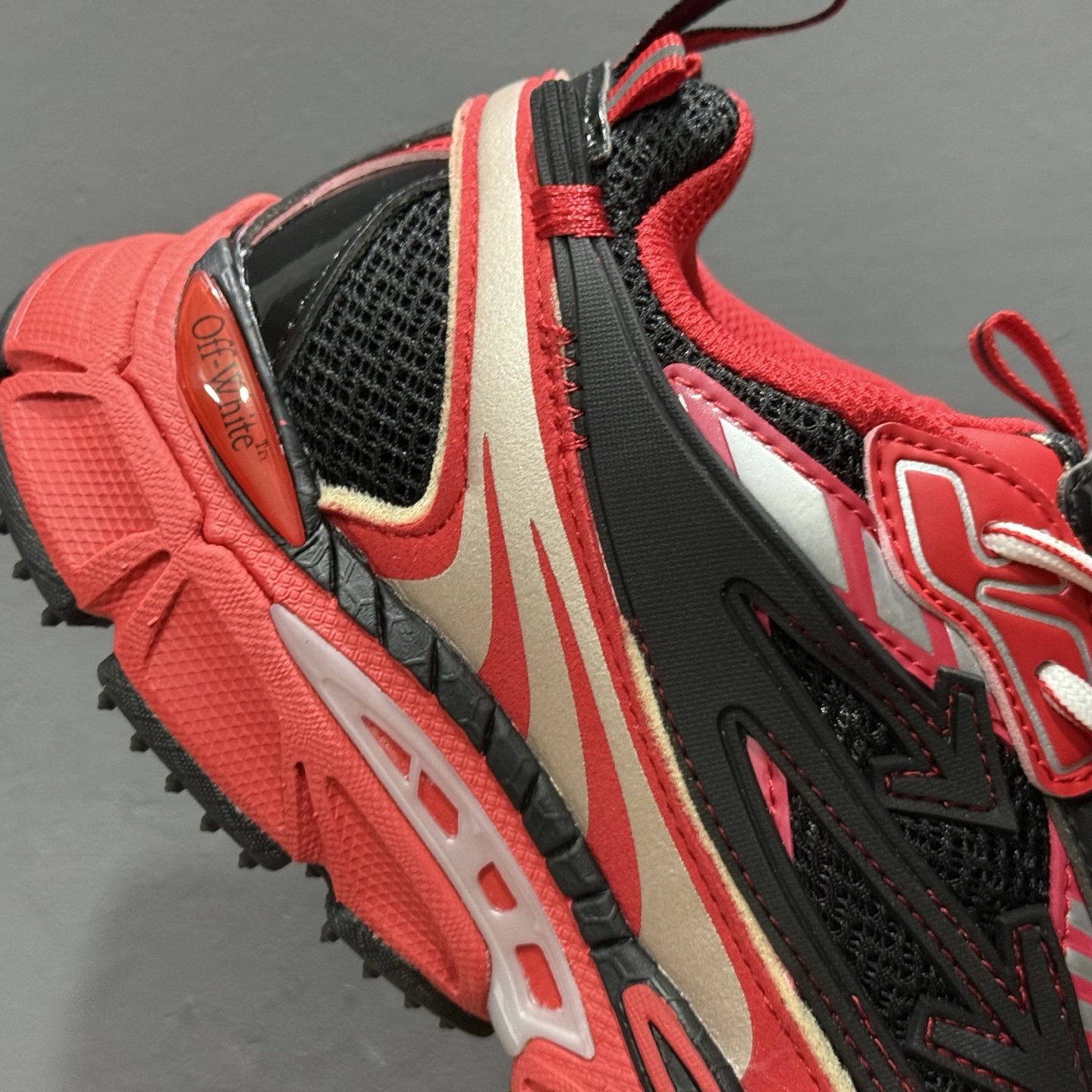 独家实拍Off-White 低帮复古休闲鞋 独家实拍Off-White 低帮复古休闲鞋