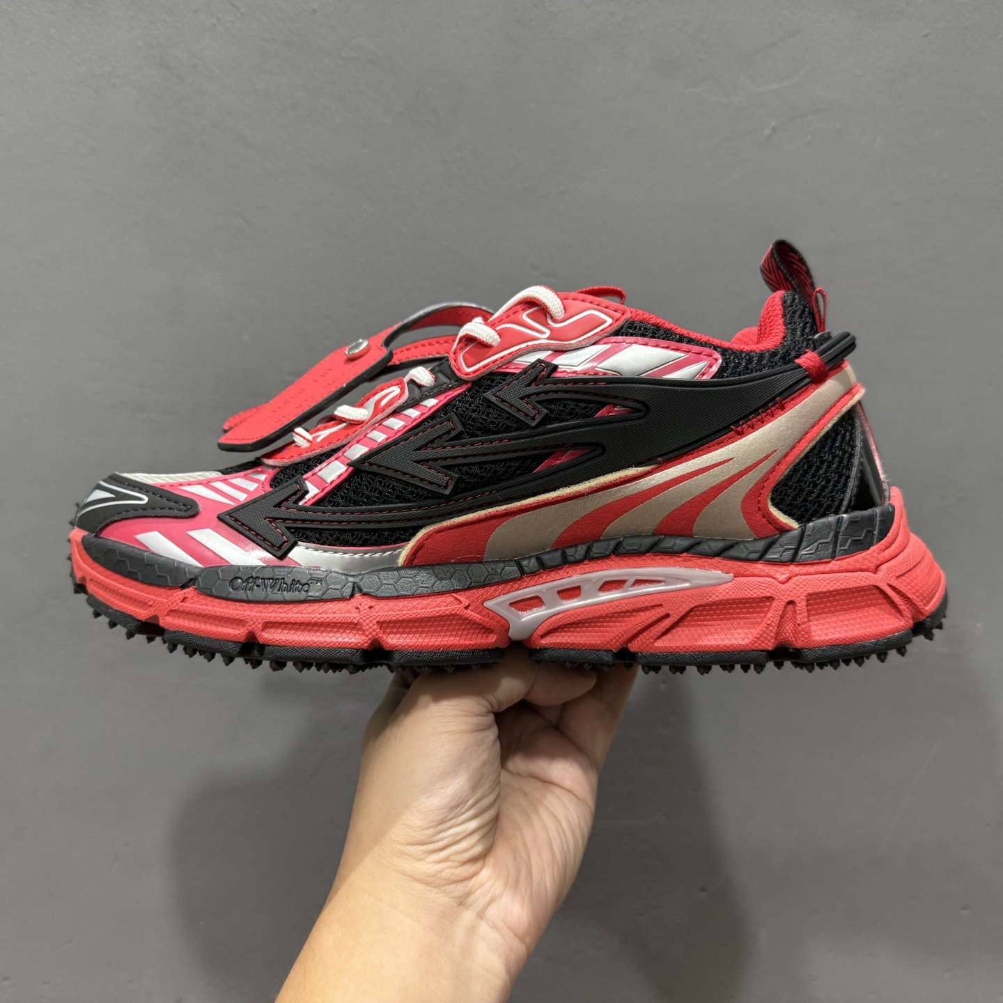 独家实拍Off-White 低帮复古休闲鞋 独家实拍Off-White 低帮复古休闲鞋