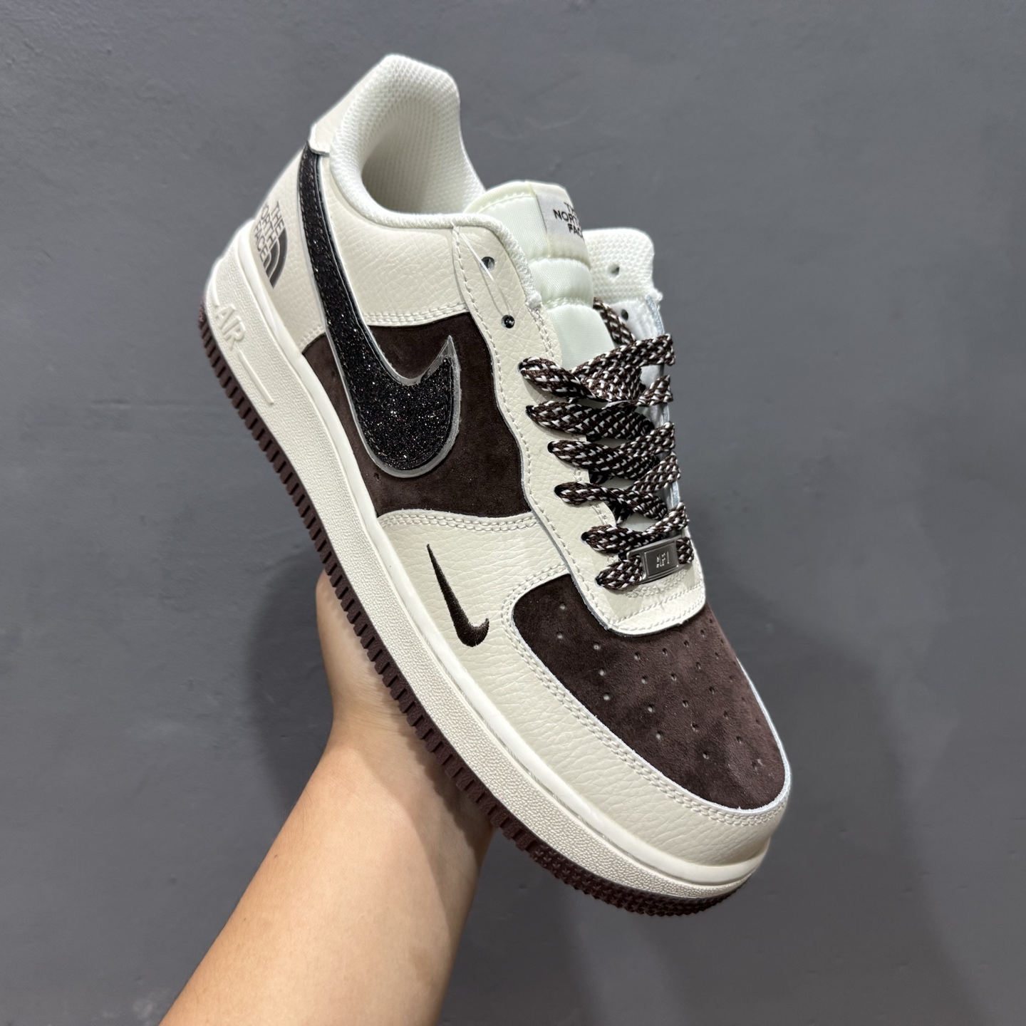 Nike Air Force 1'07 NIKE 联名 米白黑 QY3168-526 Nike Air Force 1'07 NIKE 联名 米白黑 QY3168-526