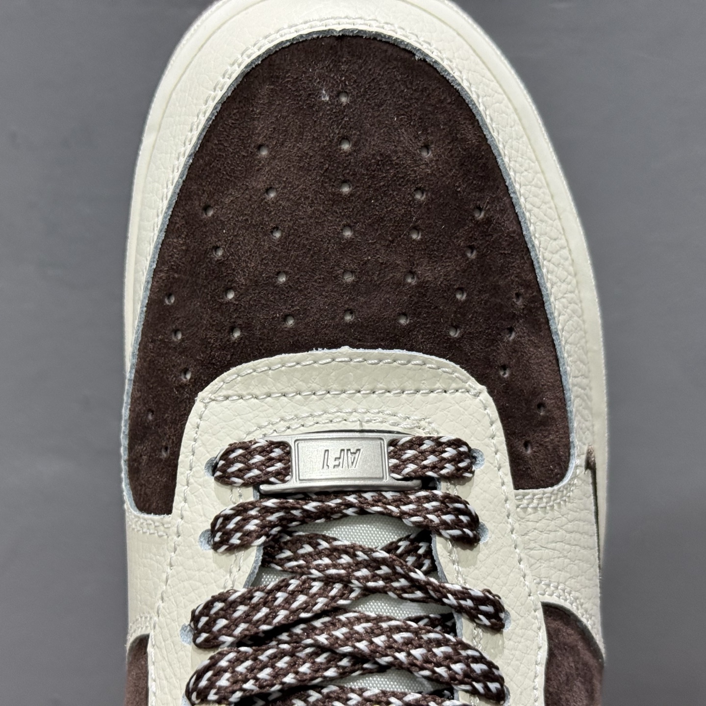 Nike Air Force 1'07 NIKE 联名 米白黑 QY3168-526 Nike Air Force 1'07 NIKE 联名 米白黑 QY3168-526