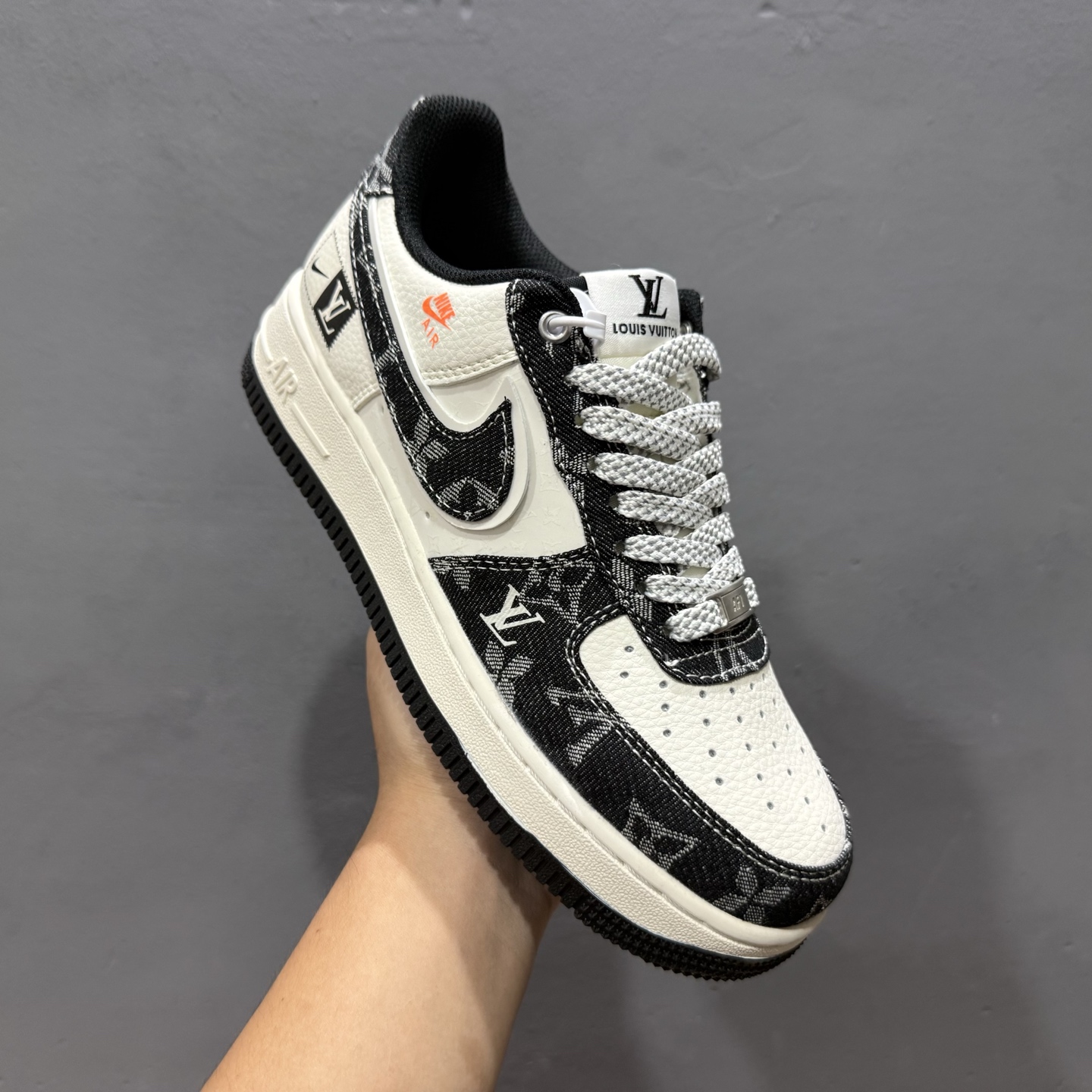 Nike Air Force 1'07 Low LV联名 前掌黑牛仔 空军一号低帮休闲板鞋 YX5066-353 Nike Air Force 1'07 Low LV联名 前掌黑牛仔 空军一号低帮休闲板鞋 YX5066-353