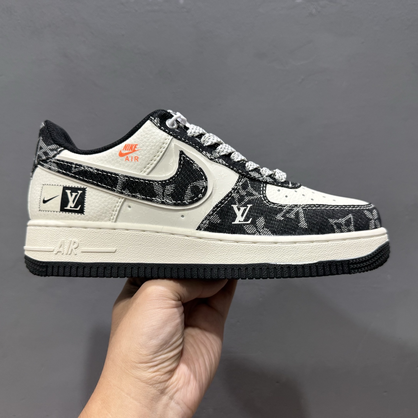 Nike Air Force 1’07 Low LV联名 前掌黑牛仔 空军一号低帮休闲板鞋 YX5066-353 Nike Air Force 1’07 Low LV联名 前掌黑牛仔 空军一号低帮休闲板鞋 YX5066-353