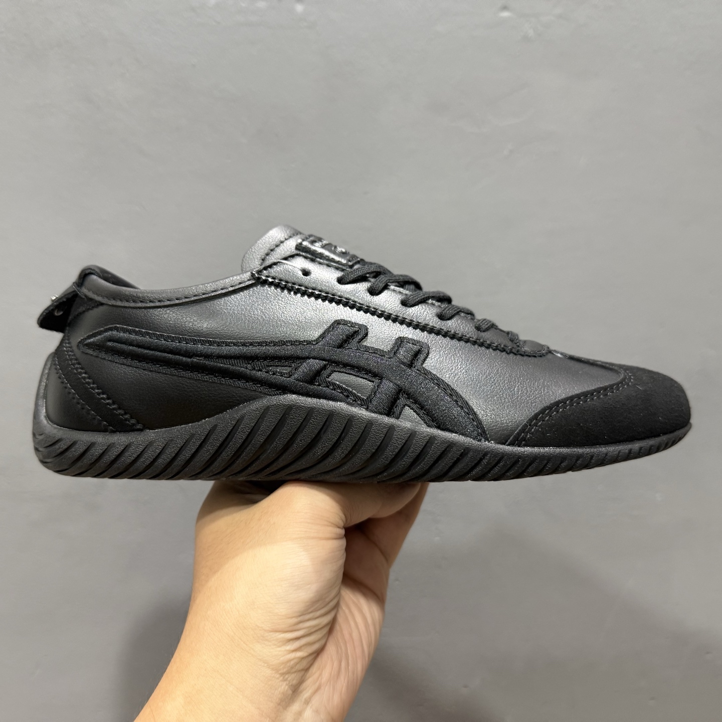 OnitsukaTiger/鬼塚虎 Mexico 66 Driving 低邦休闲跑步鞋 1183C306-001