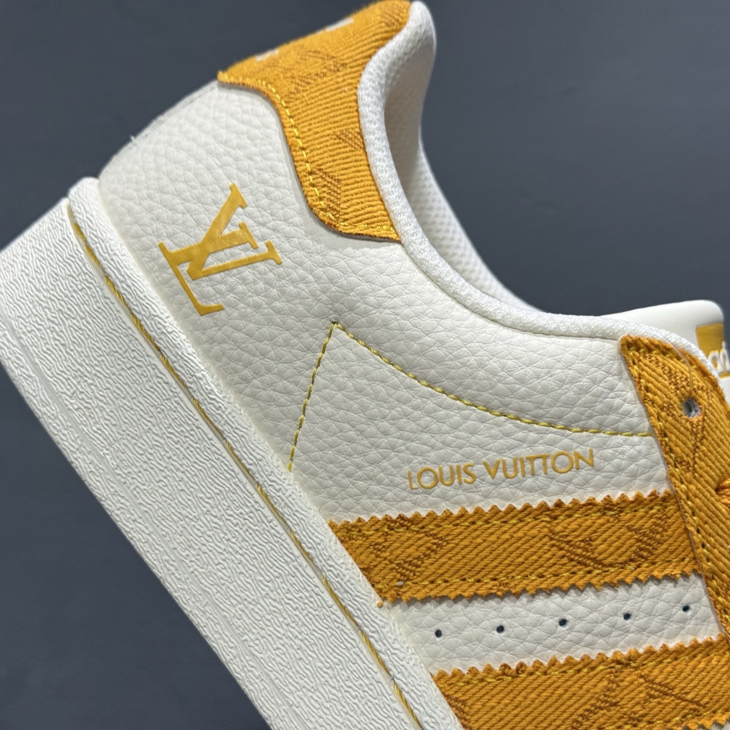 独家实拍C版 Adidas Originals Superstar 联名款 经典贝壳头 AD8007