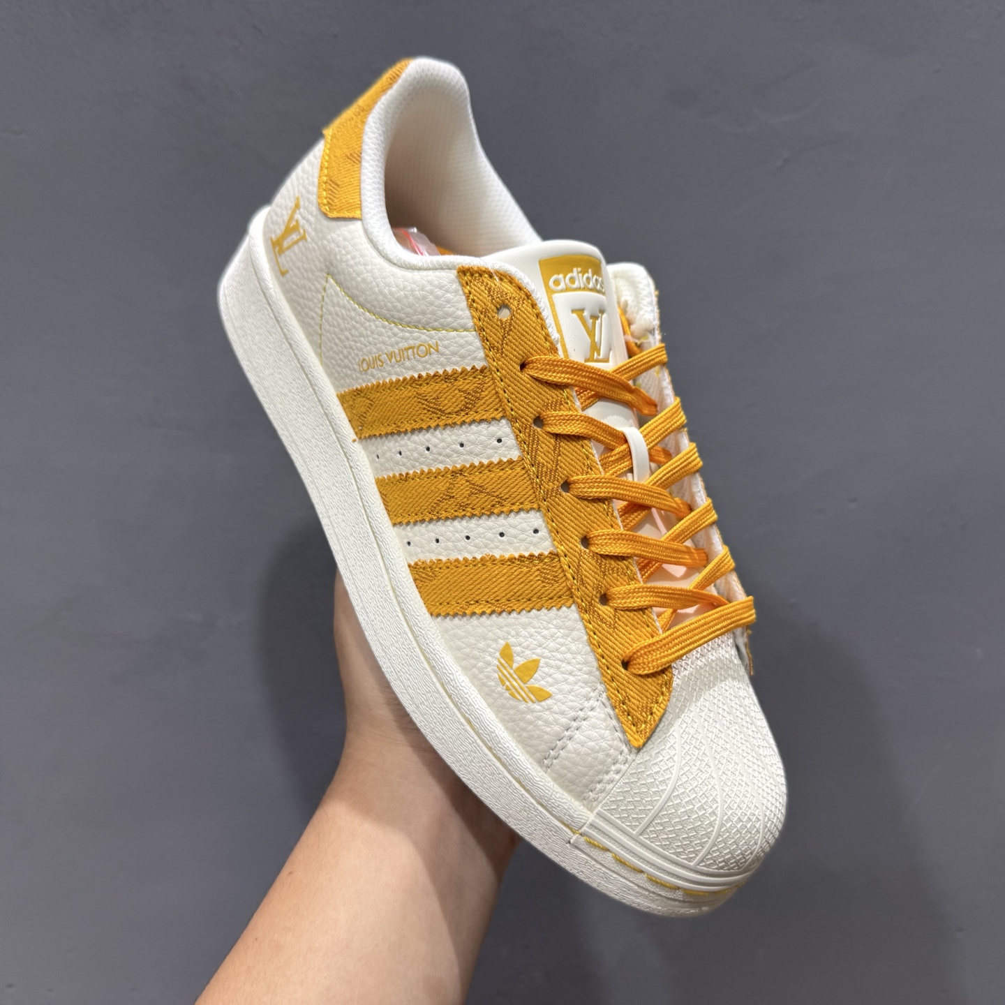 独家实拍C版 Adidas Originals Superstar 联名款 经典贝壳头 AD8007
